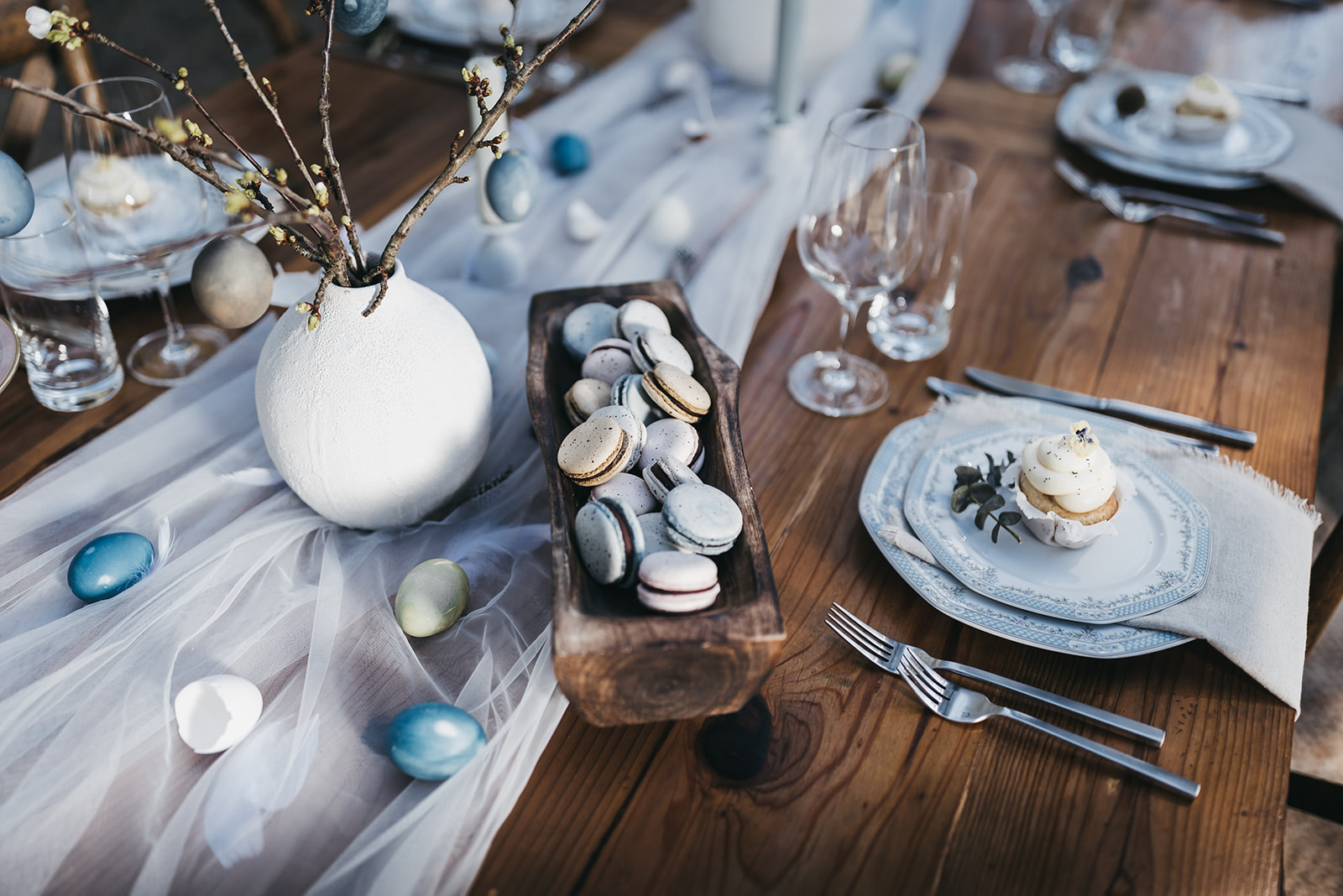Easter styled Wedding Shoot at Chalet View Lodge with table scapes