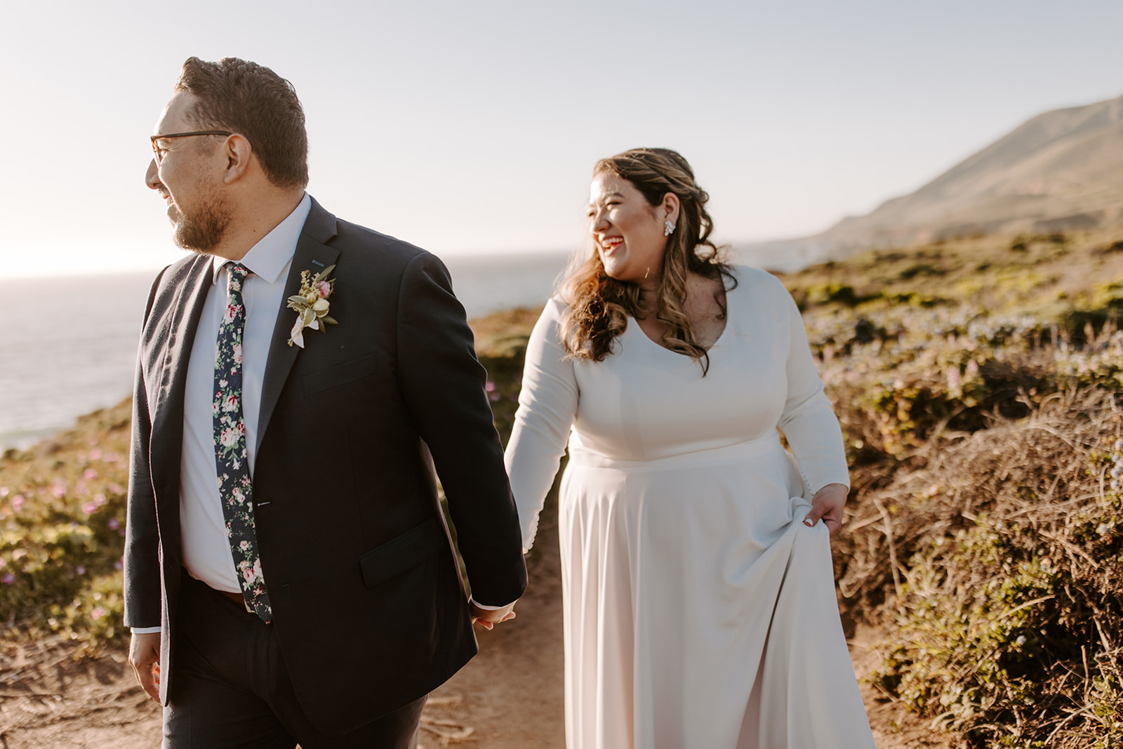 Couple who eloped in Big Sur have portraits with views of coast