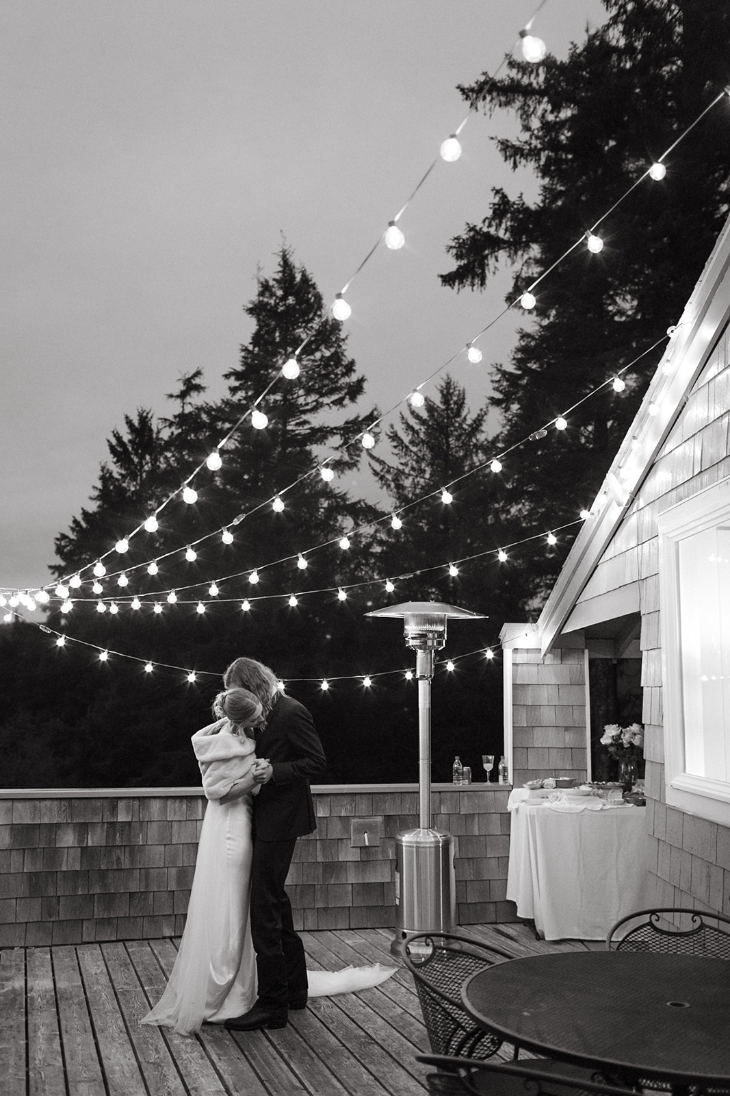 Oregon Backyard Wedding Reception