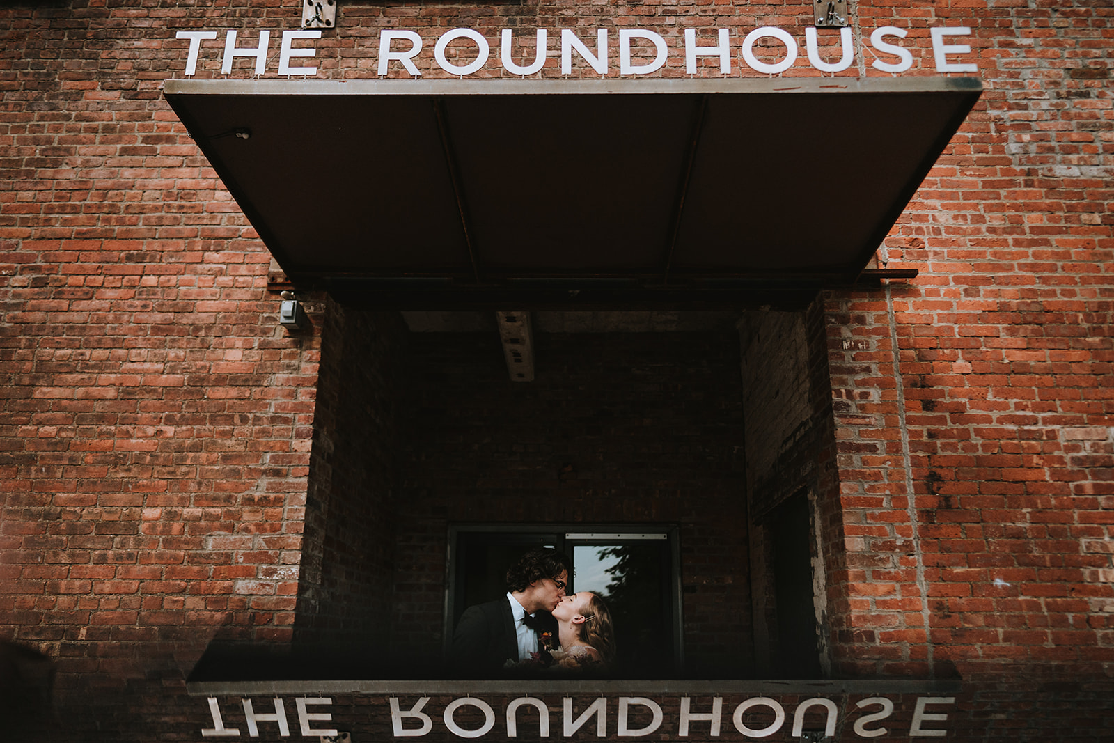 black tie wedding at the Roundhouse Beacon