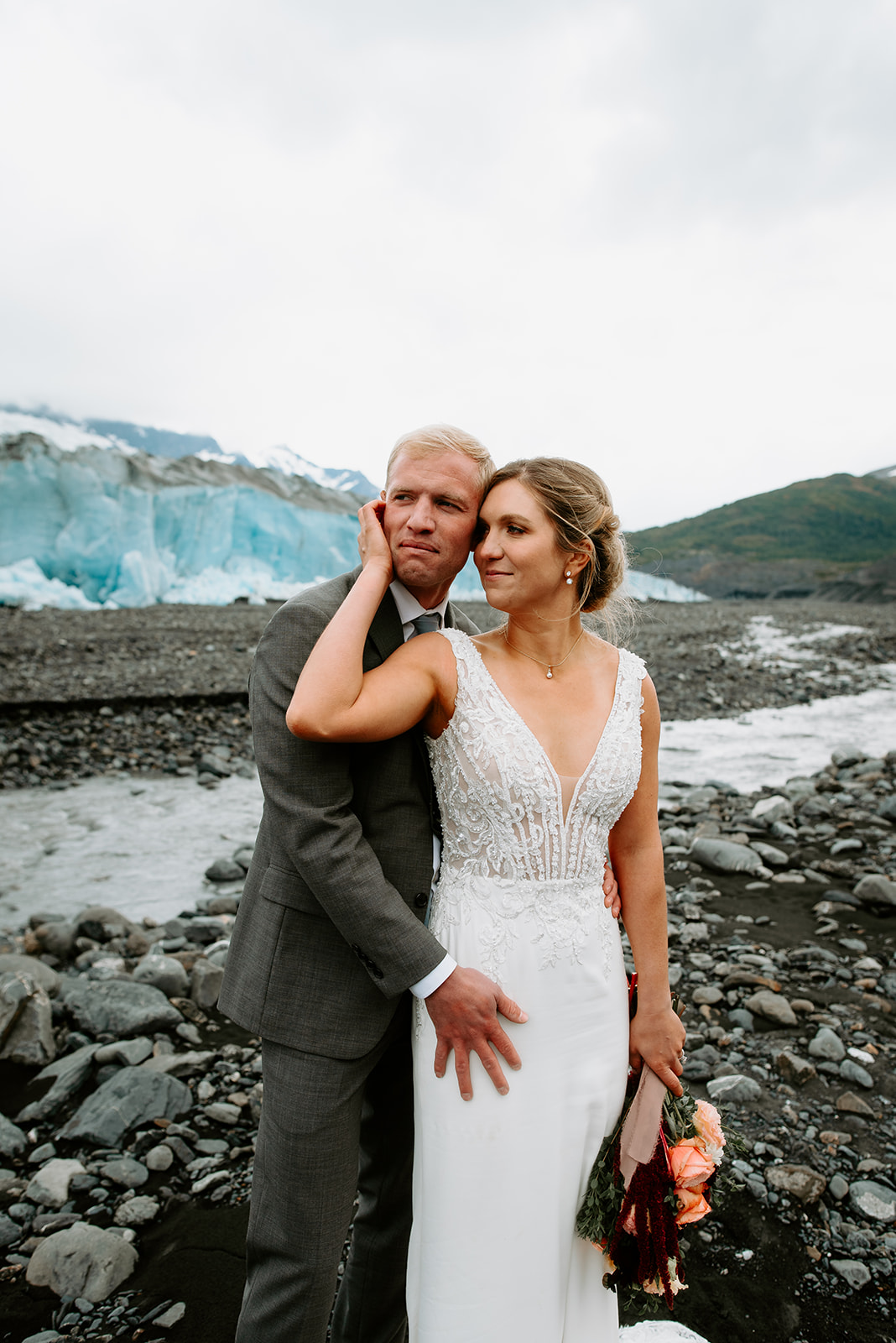 advenurous-editorial-elopement-lake-george-alaska-photography-zoya-dawn