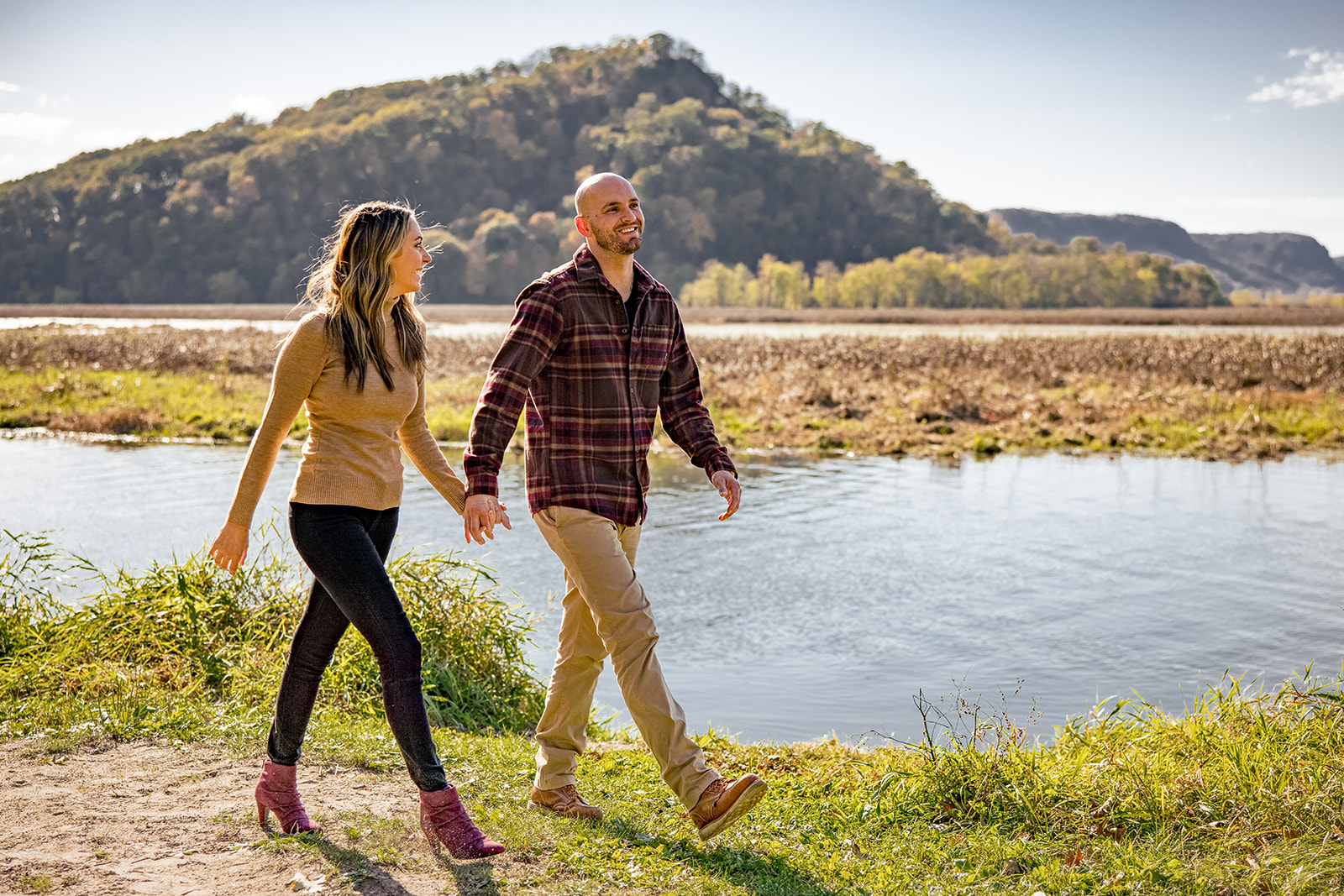Romantic Moments: Perrot State Park Engagement Shoot by Jeff Wiswell