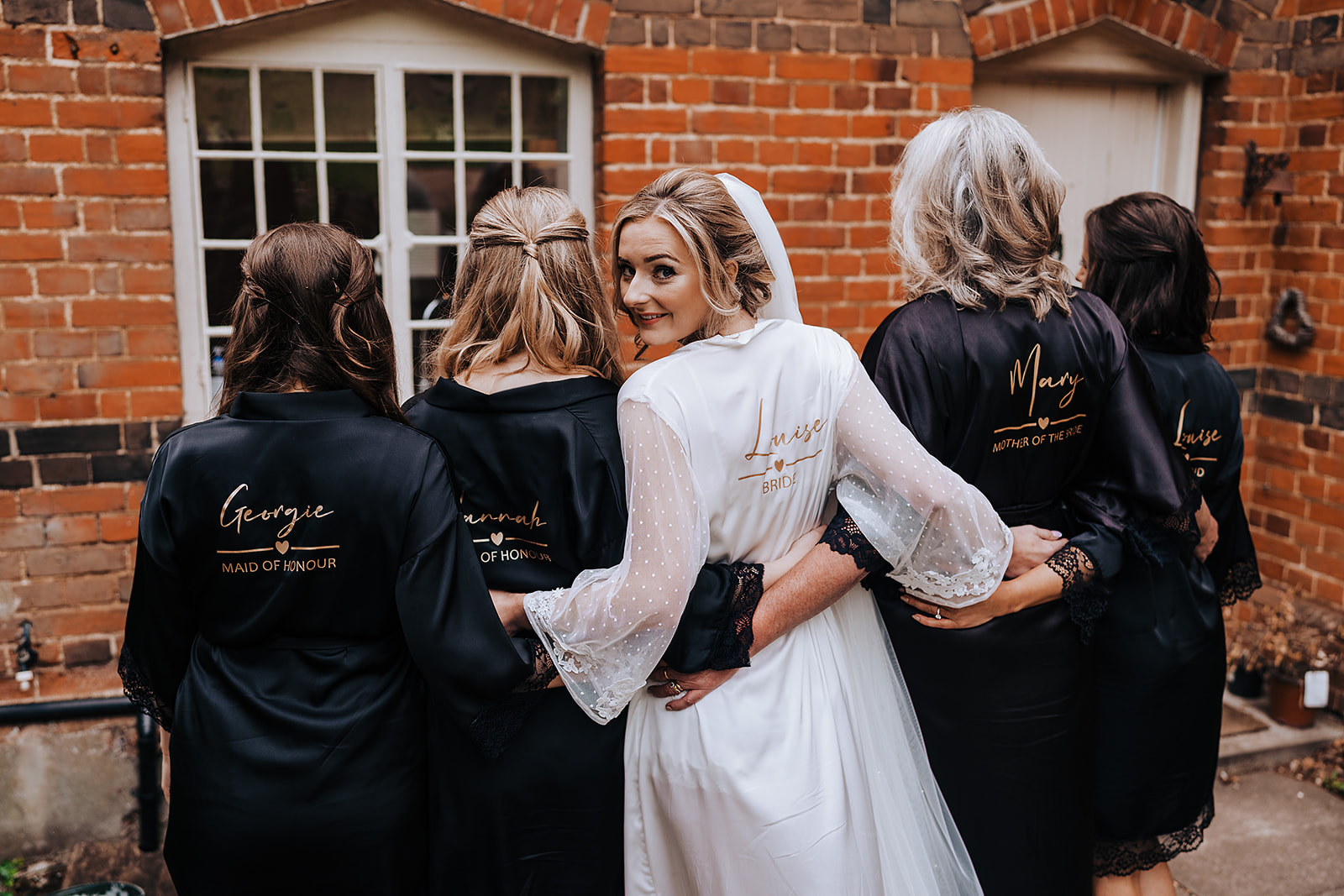 Hedingham Castle bridal prep | Alex Buckland Photography