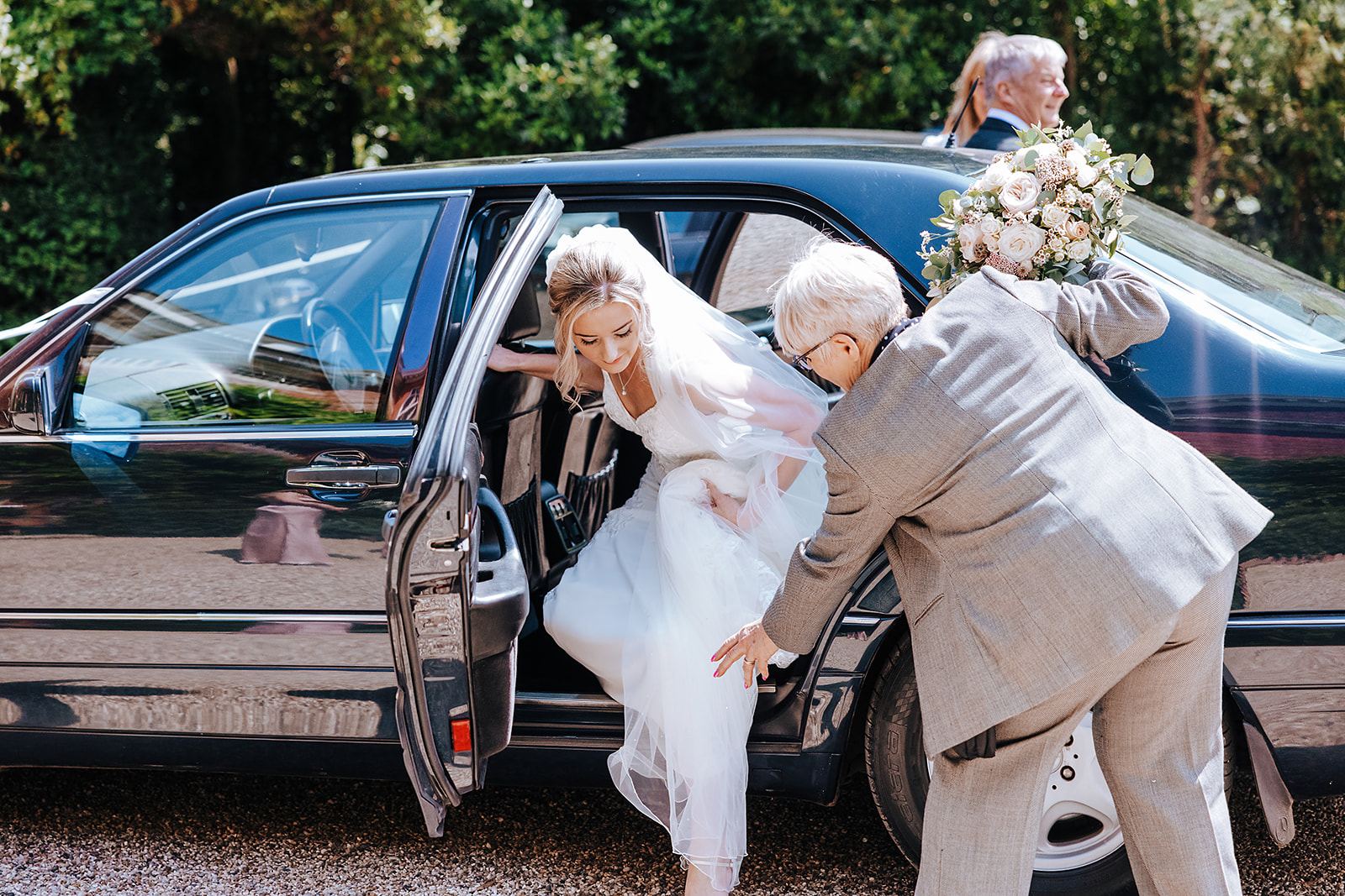 Hedingham Castle Summer Wedding | Alex Buckland Photography