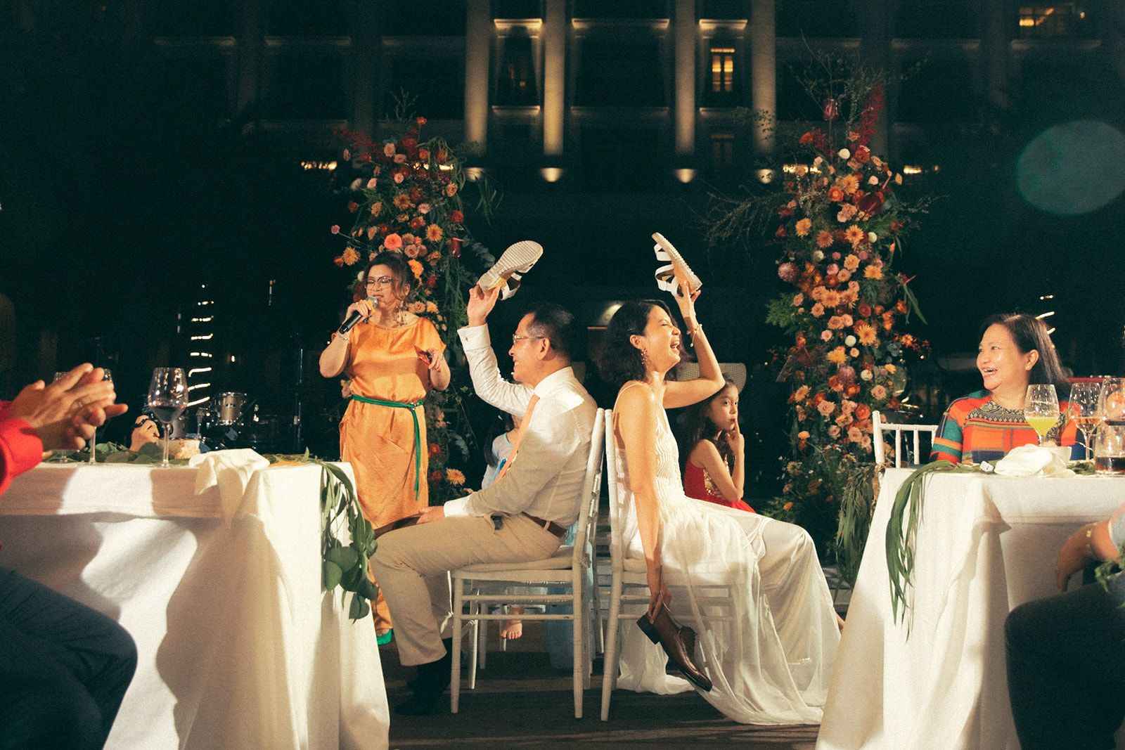 Authentic moments at Mia Saigon wedding