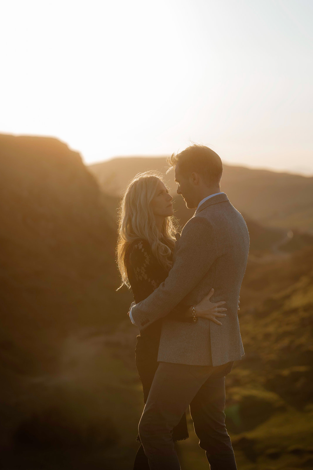 Kara and Andy shared a romantic moment at the Isle of Skye, Scotland with the beautiful sunset as their backdrop