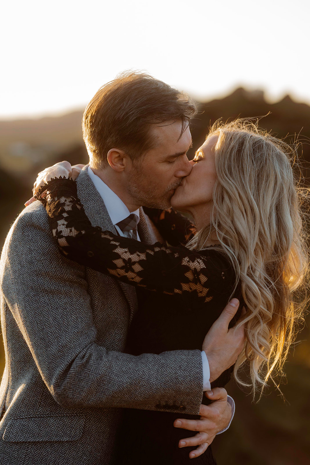Kara and Andy shared a romantic kiss at the Isle of Skye, Scotland with the beautiful sunset as their backdrop