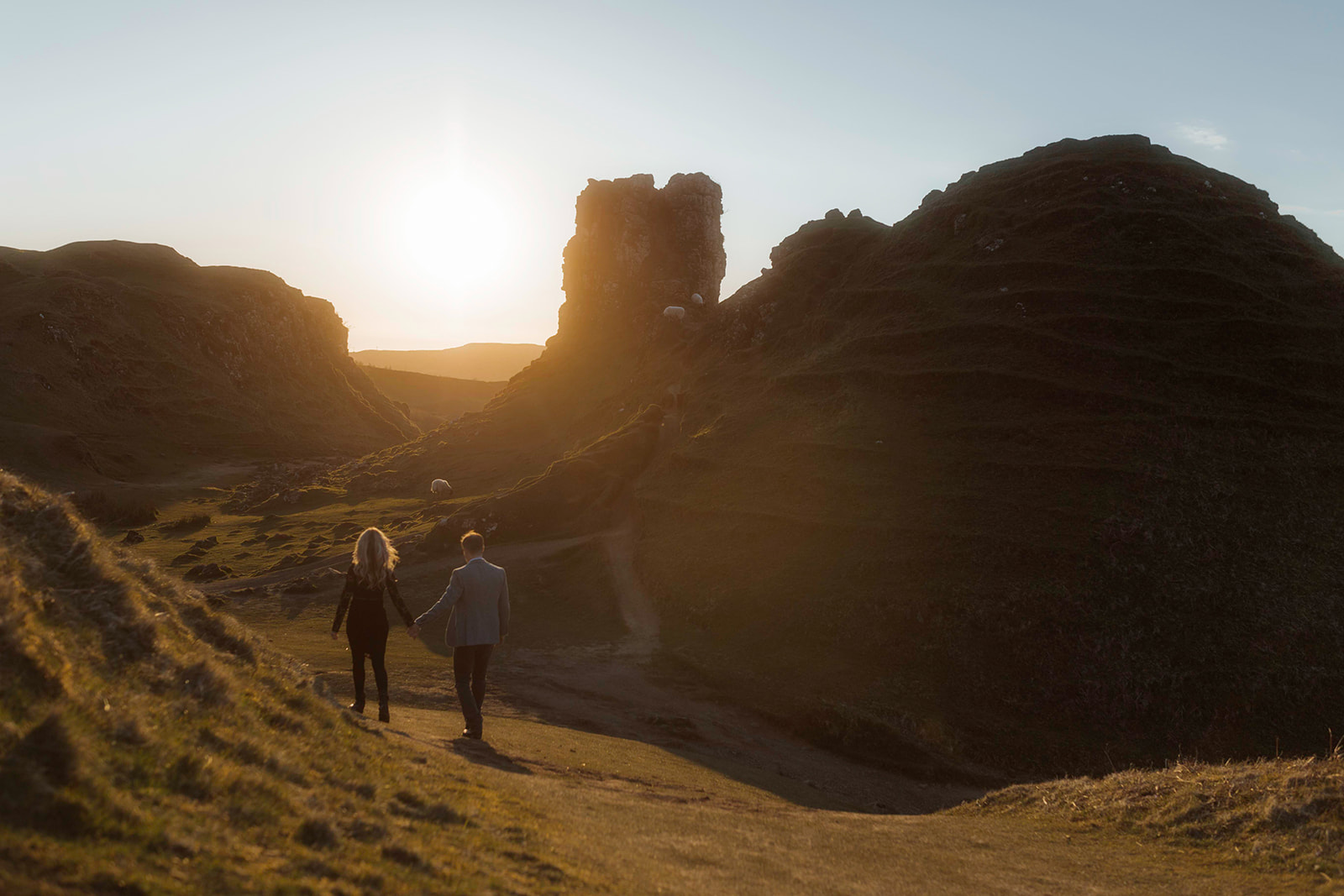 Kara and Andy shared a romantic moment at the Isle of Skye, Scotland with the beautiful sunset as their backdrop