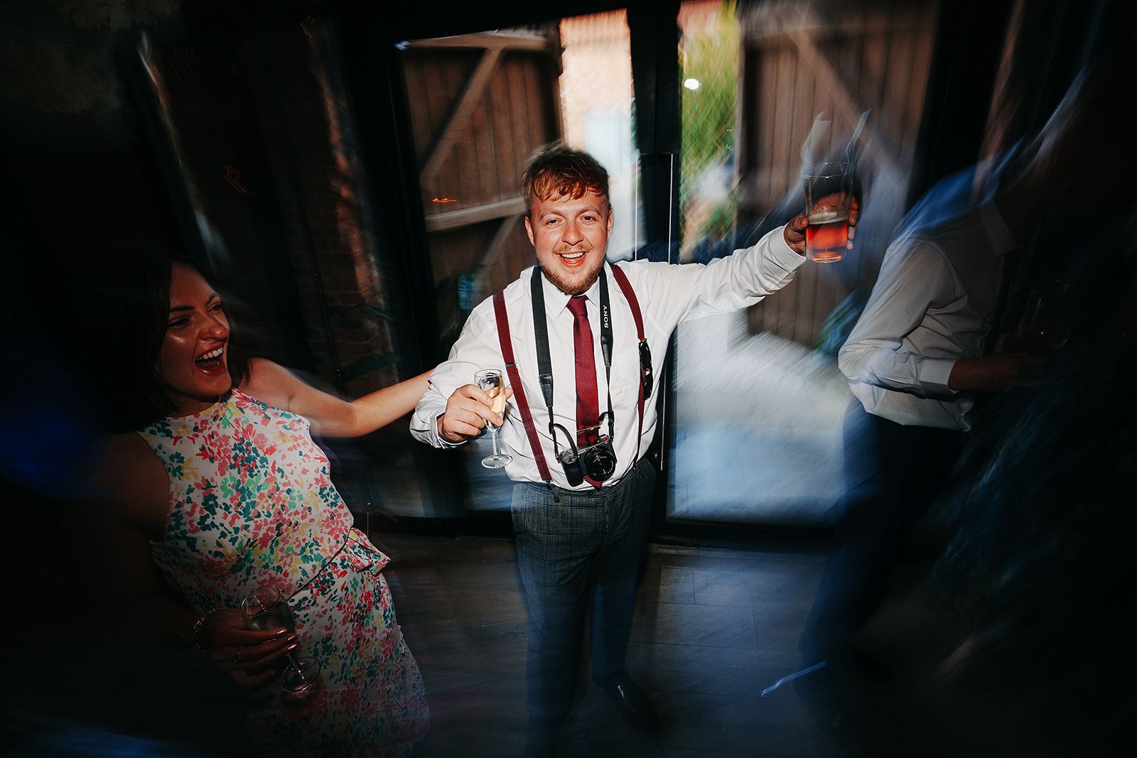 epic dancefloor black and white image at honrington manor