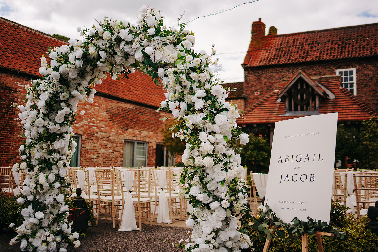 Hornington Manor outside ceremony