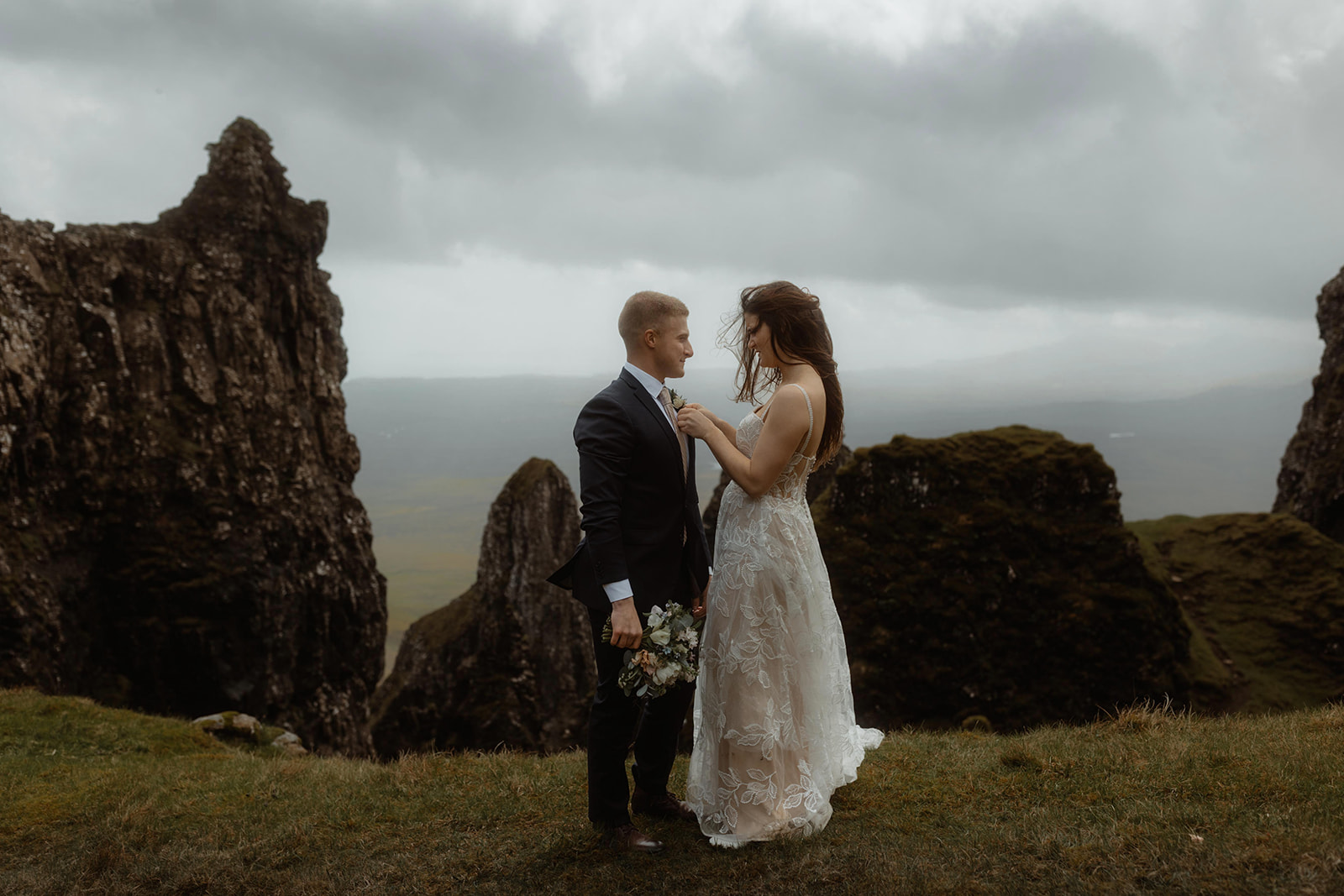 Emma and Matthew helped each other prepare for their intimate Quiraing, Isle of Skye elopement