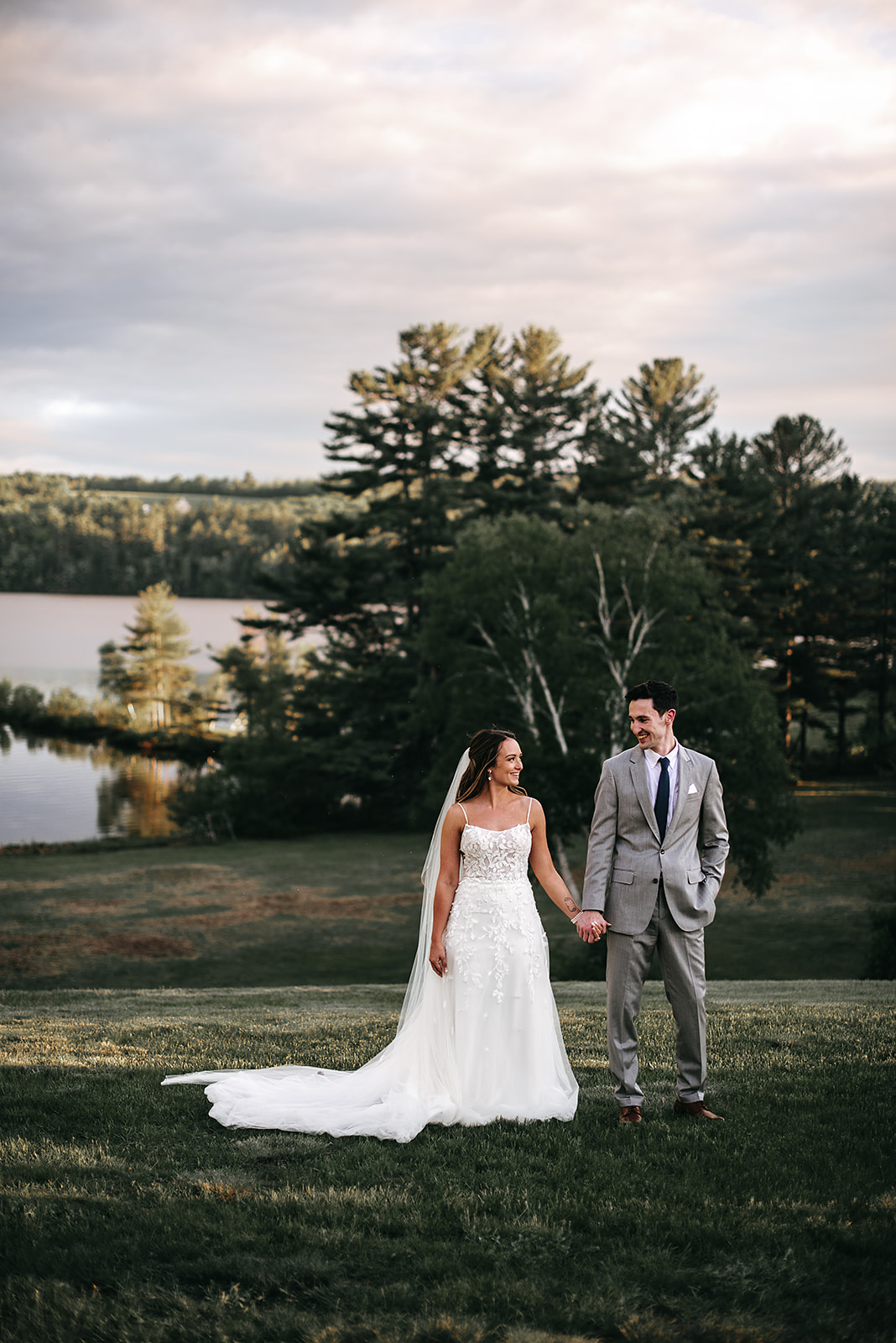 A beautiful wedding at Bear Mountain Inn located in Waterford, Maine. The scenery was stunning, with a picturesque Bear 