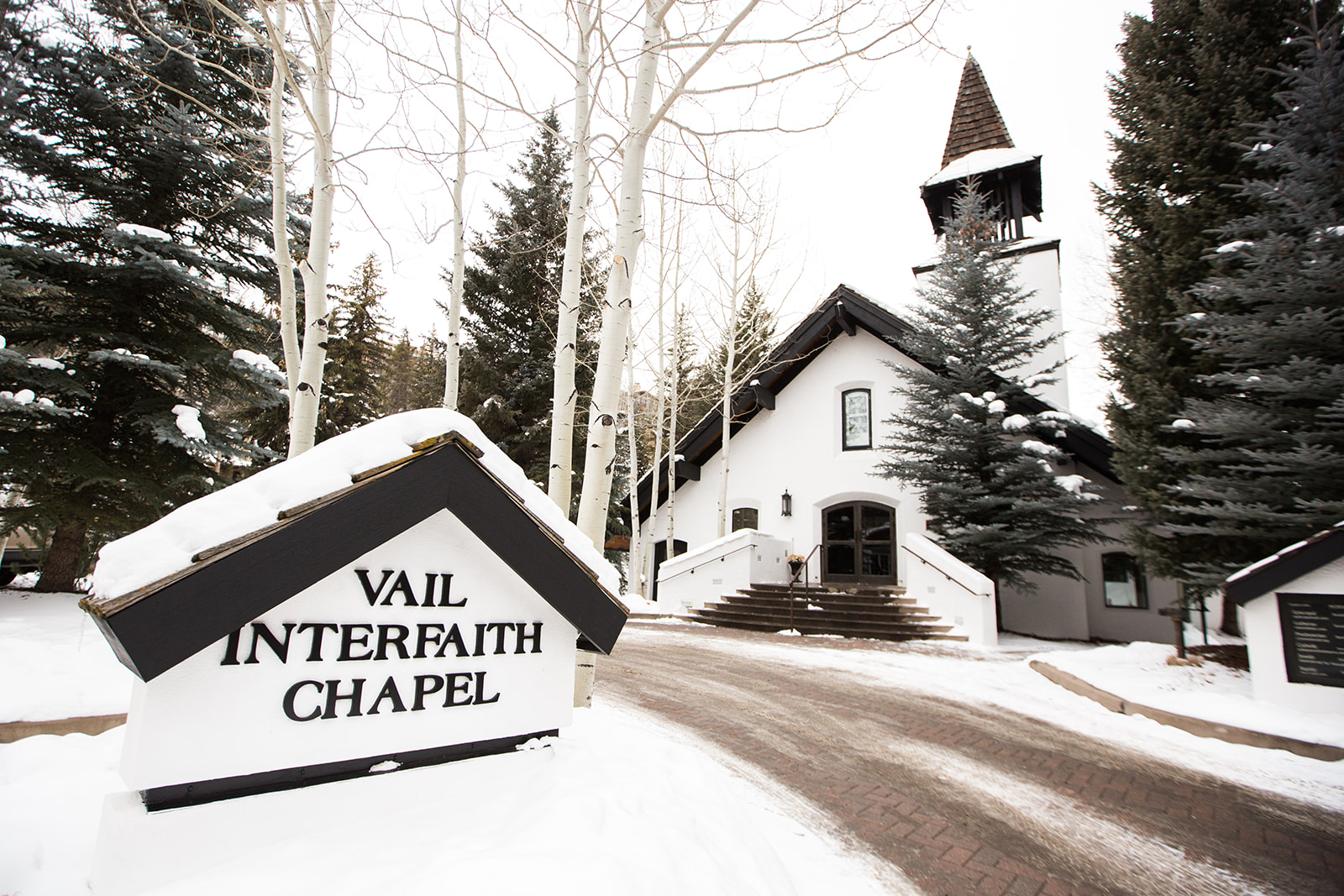 Vail Interfaith Chapel Winter Wedding 