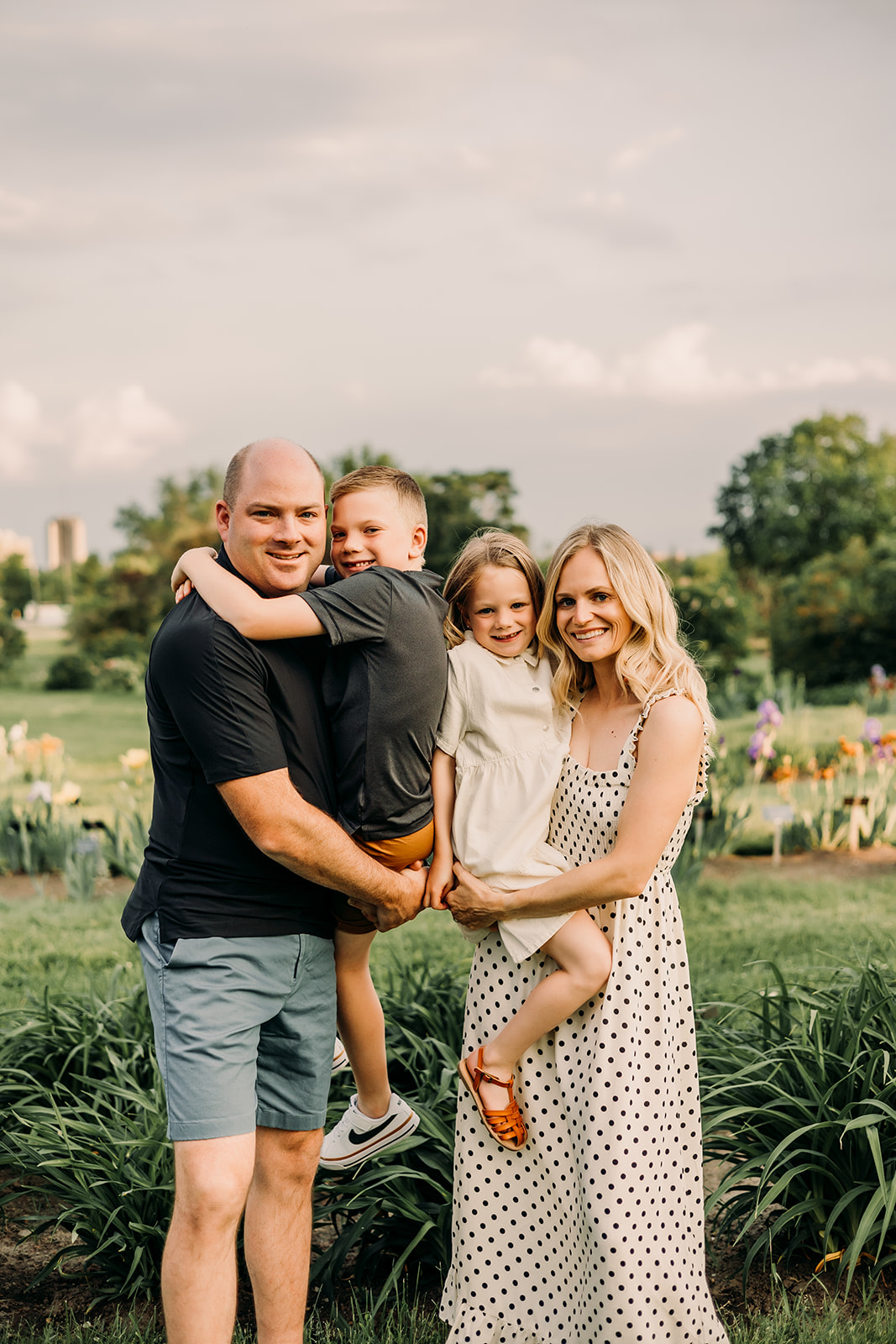 Ottawa Fields create a magical ambiance for family portraits