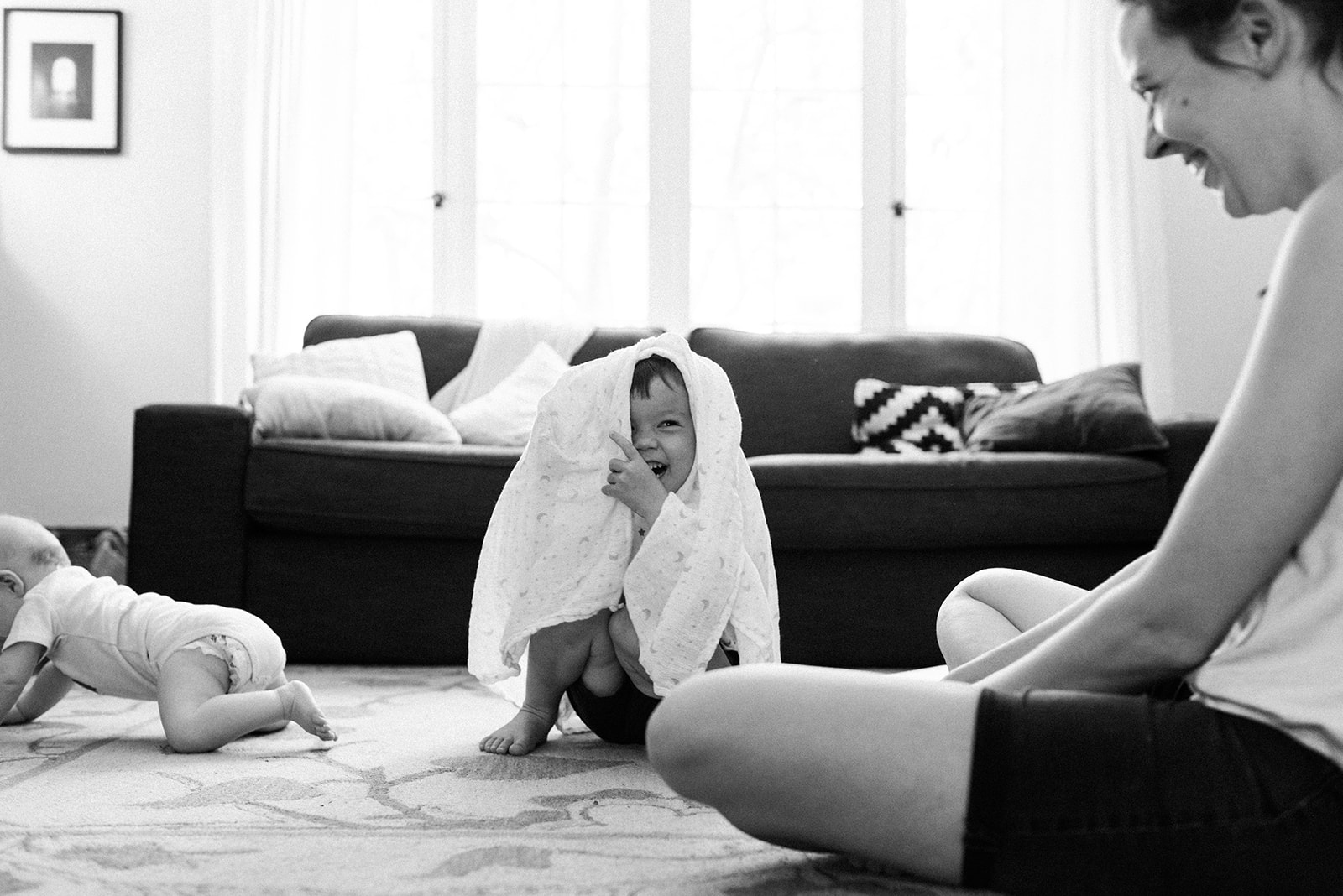 In-home artistic documentary family photography by Utah photographer Alyssa Sorenson in Pasadena California