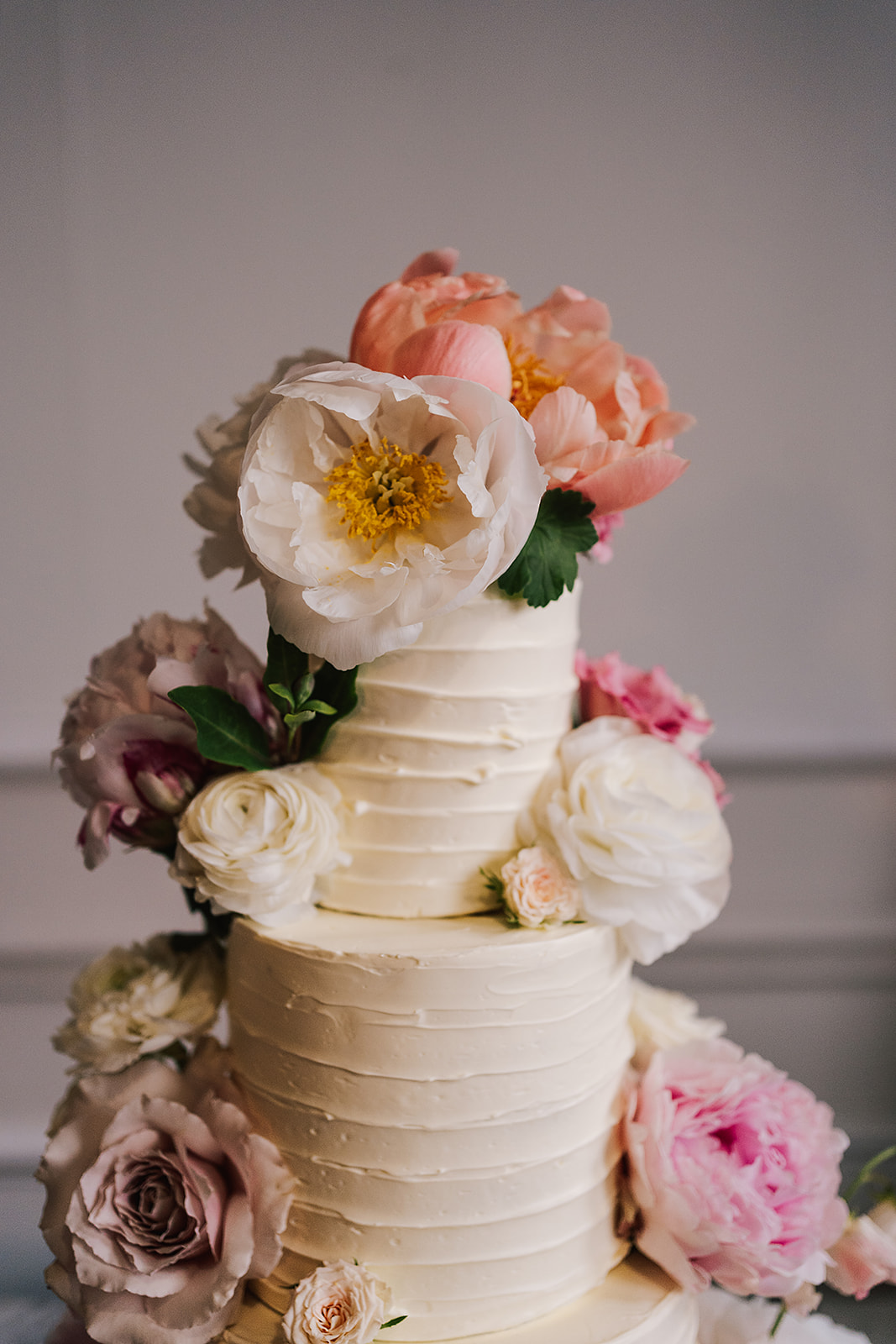 cake by Isobel Bakes for a wedding at The Roost in Hackney 