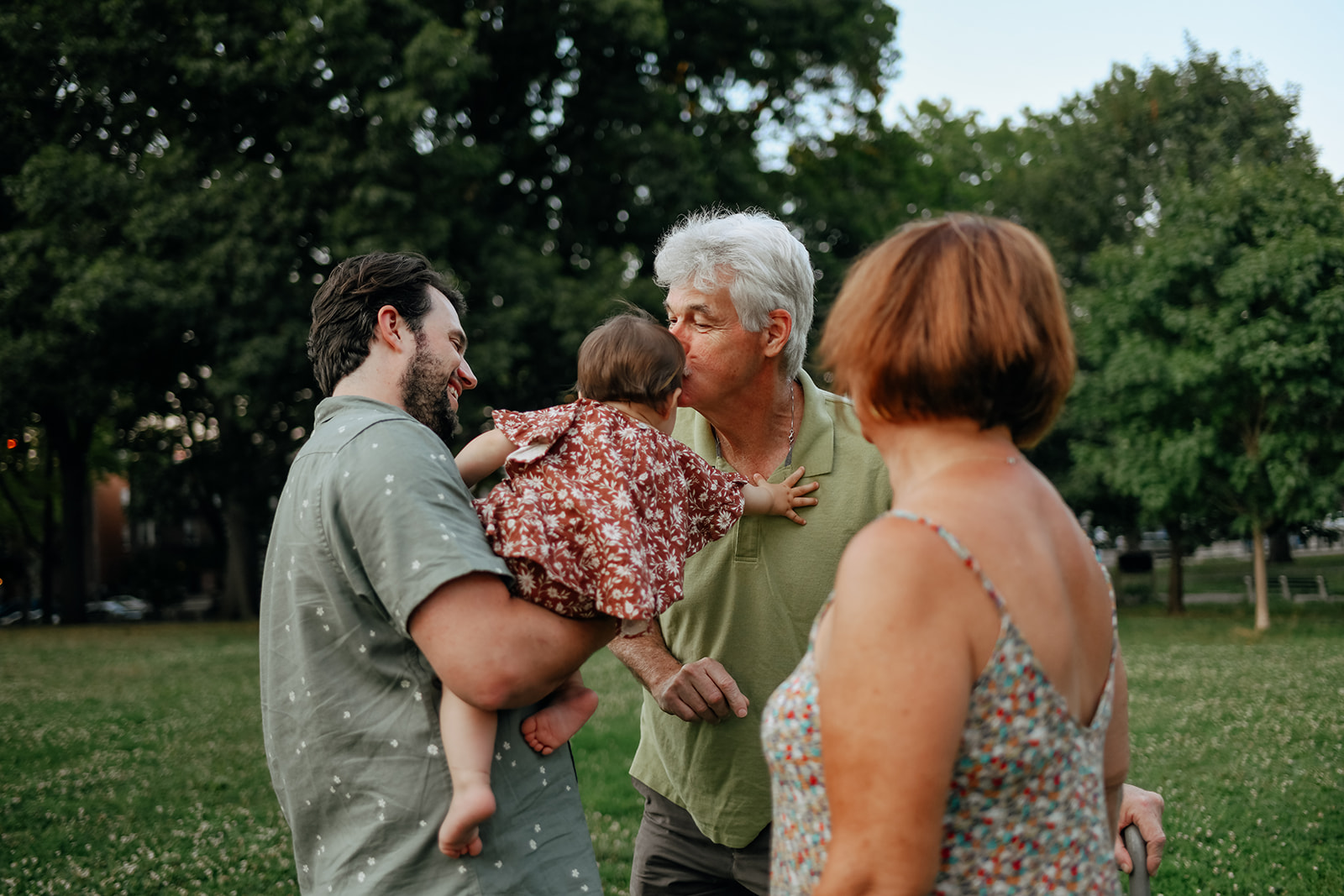 one year milestone photoshoot with grandparents