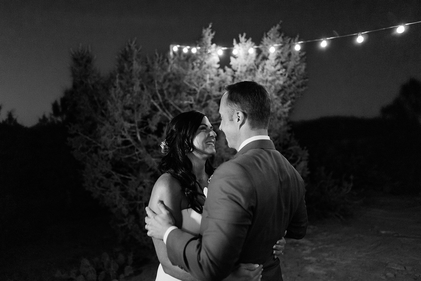 First dance with the couple under the stars in Zion