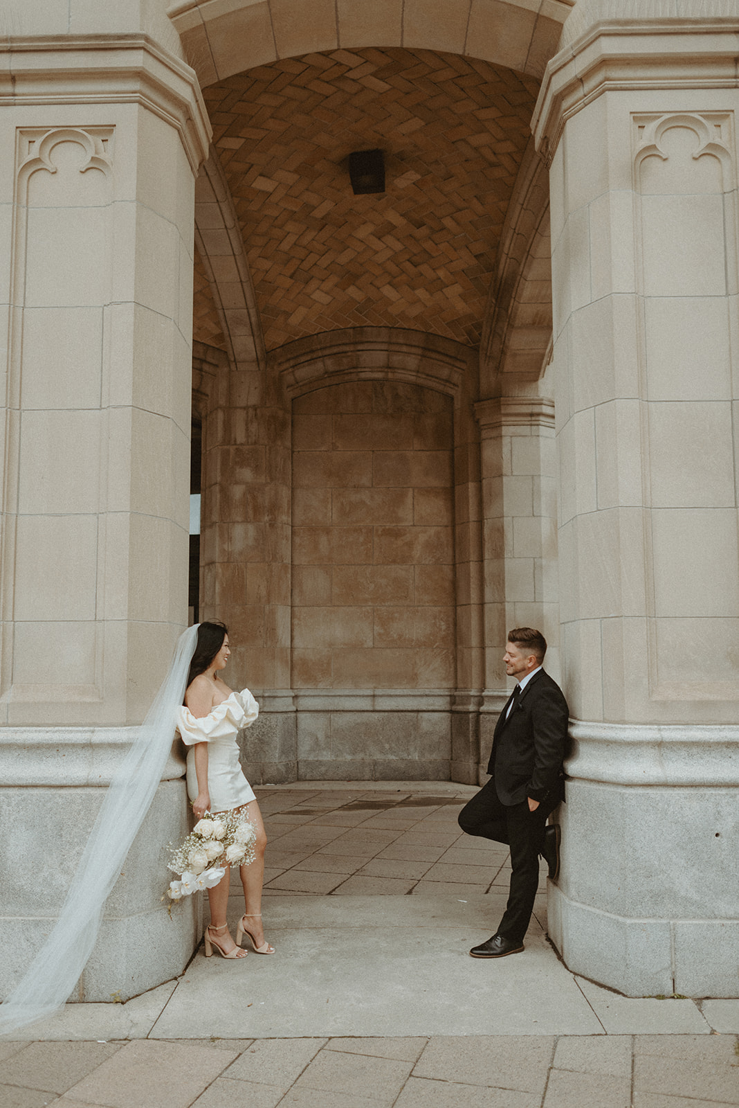 Classic wedding photography at Fairmont Chateau Laurier