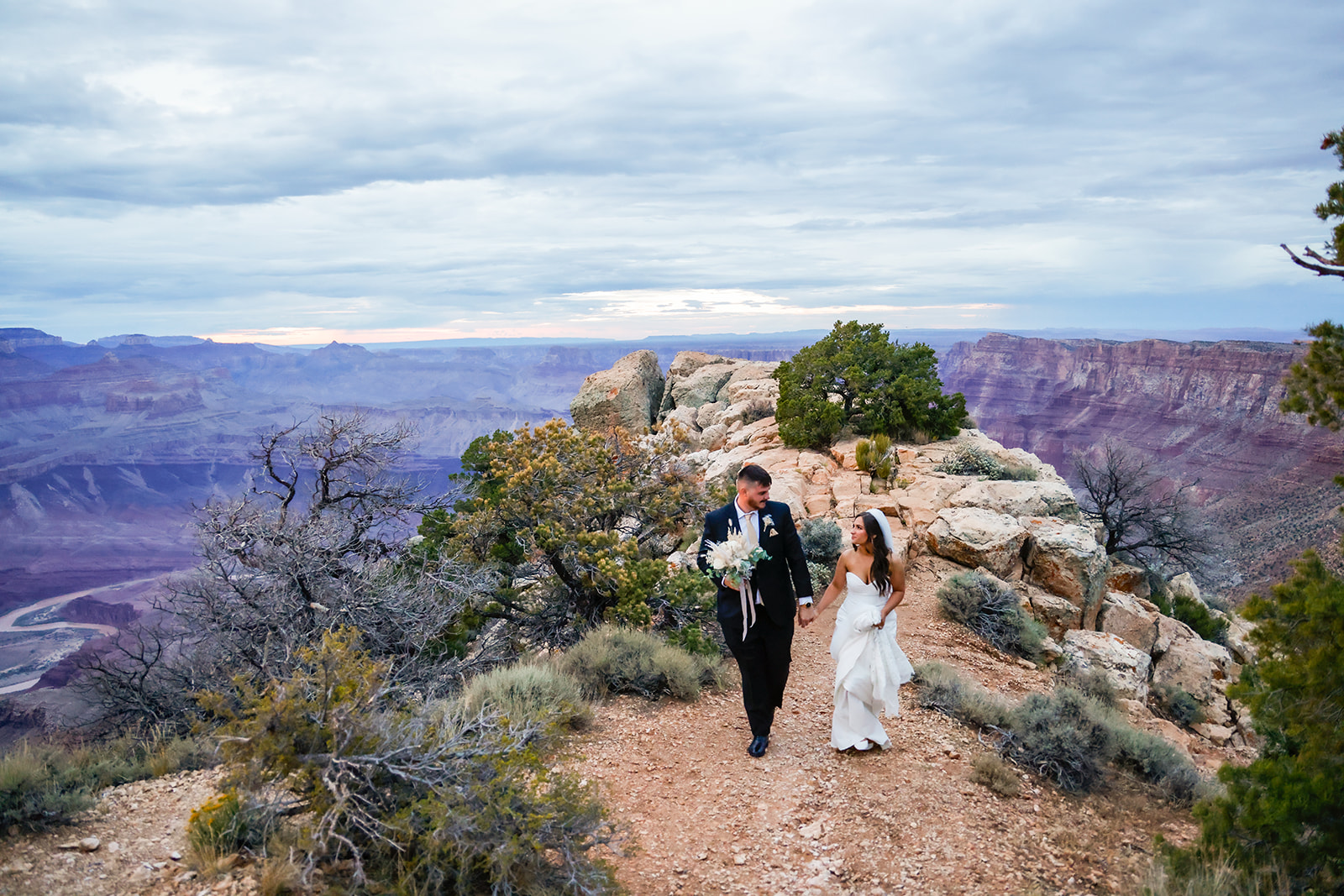 Grand Canyon Arizona romantic destination wedding. Hiking adventure wedding photographers
