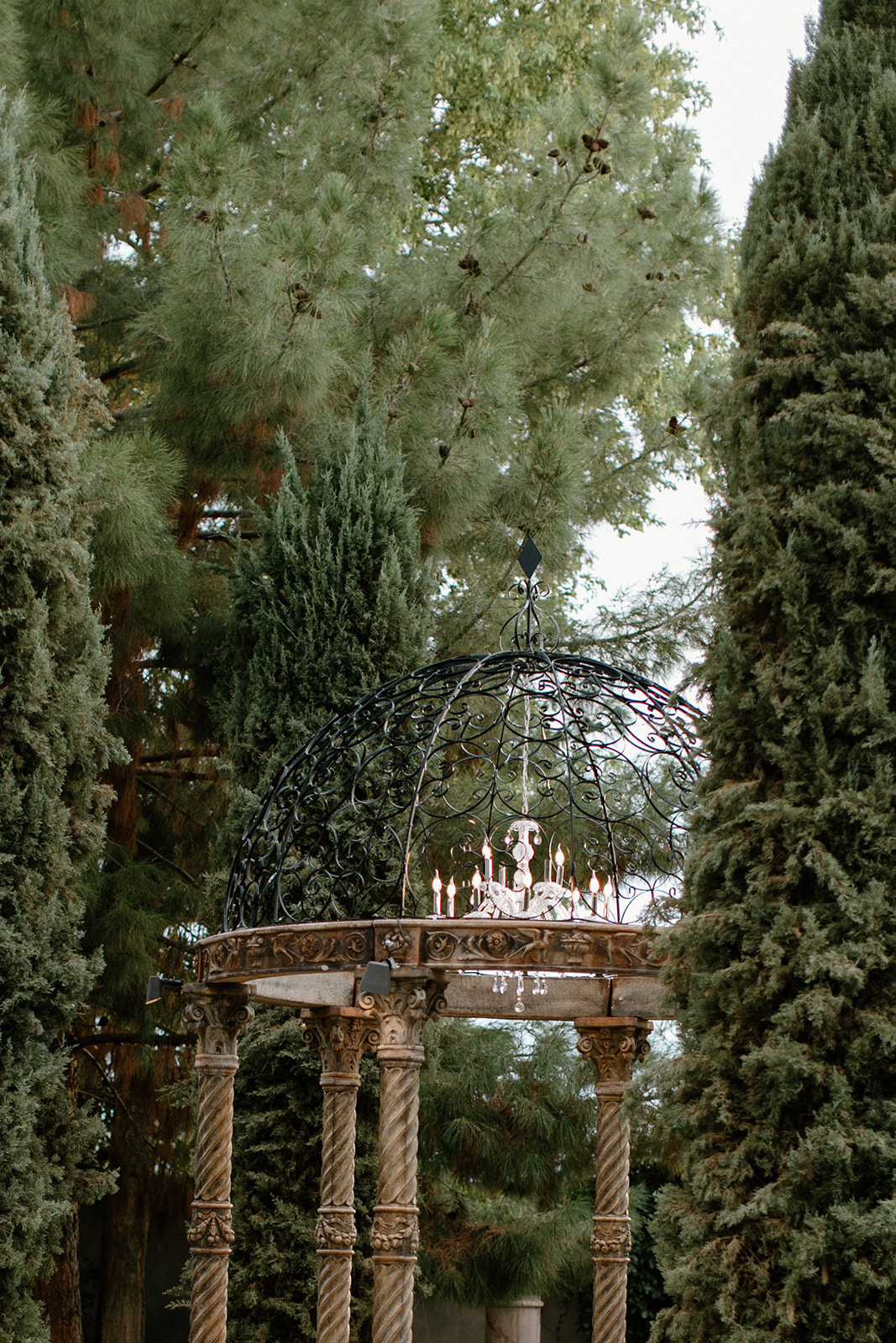 The Ashley Castle Arizona venue featuring sage wedding table setting