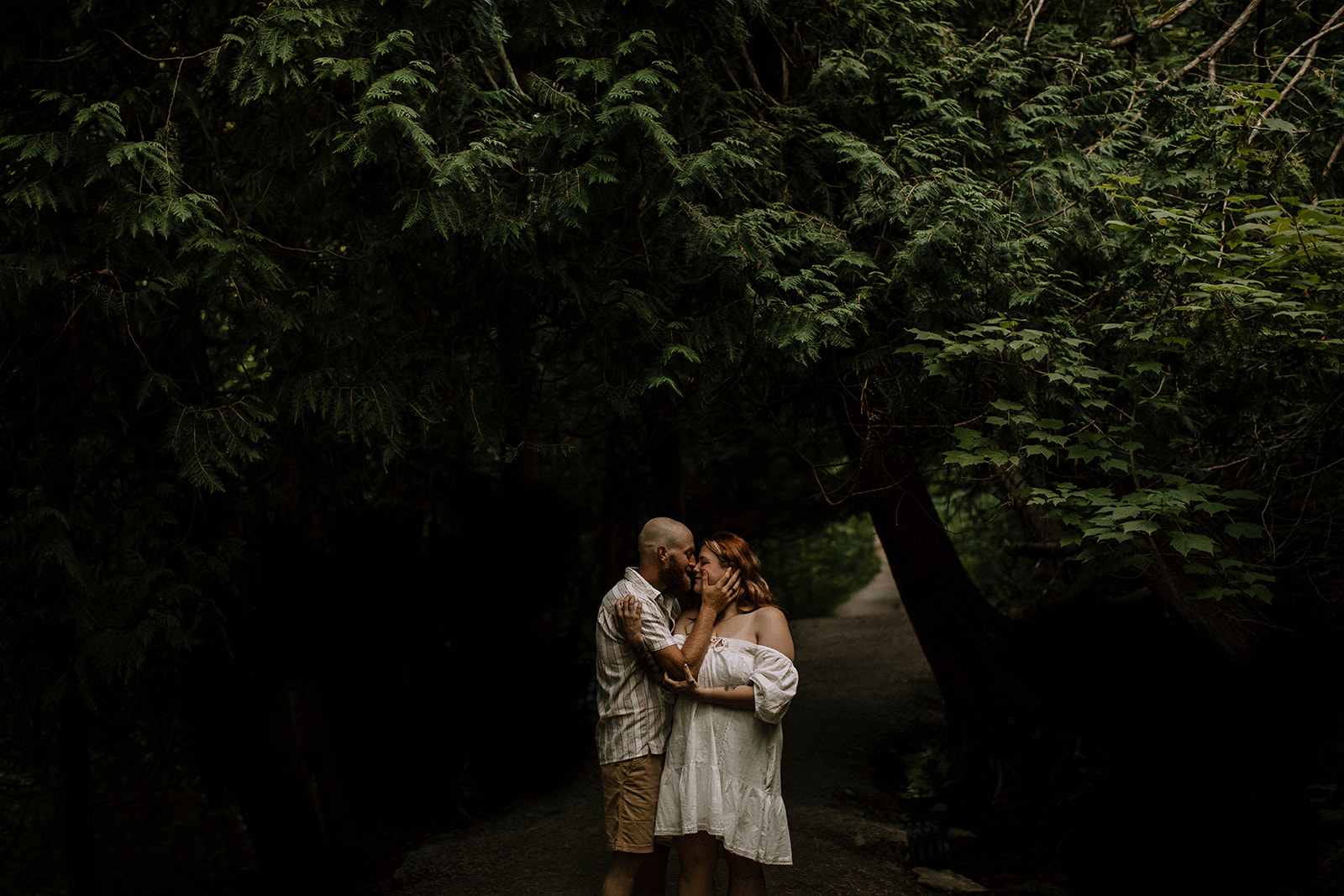 couple in th woods