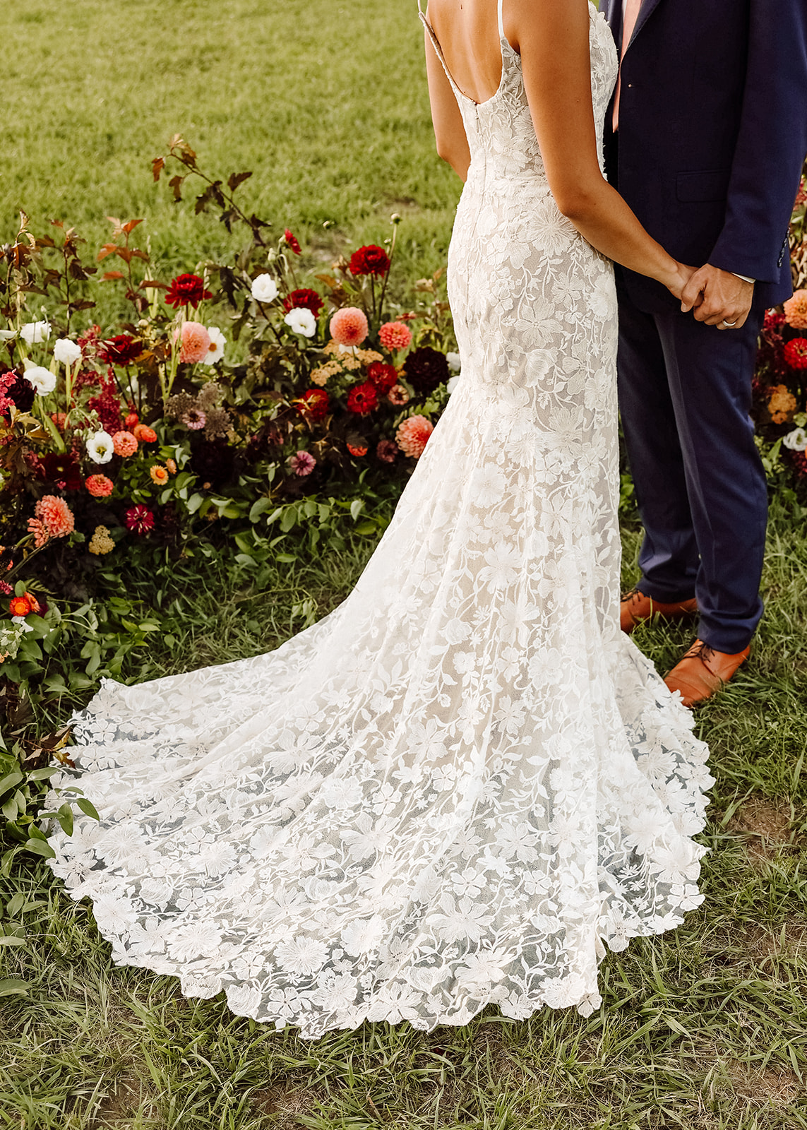 Close up to the bride's lace wedding dress