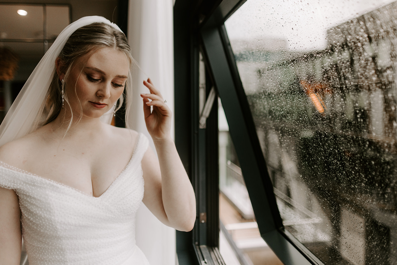 bride at Kingstreet Townhouse wedding, Manchester