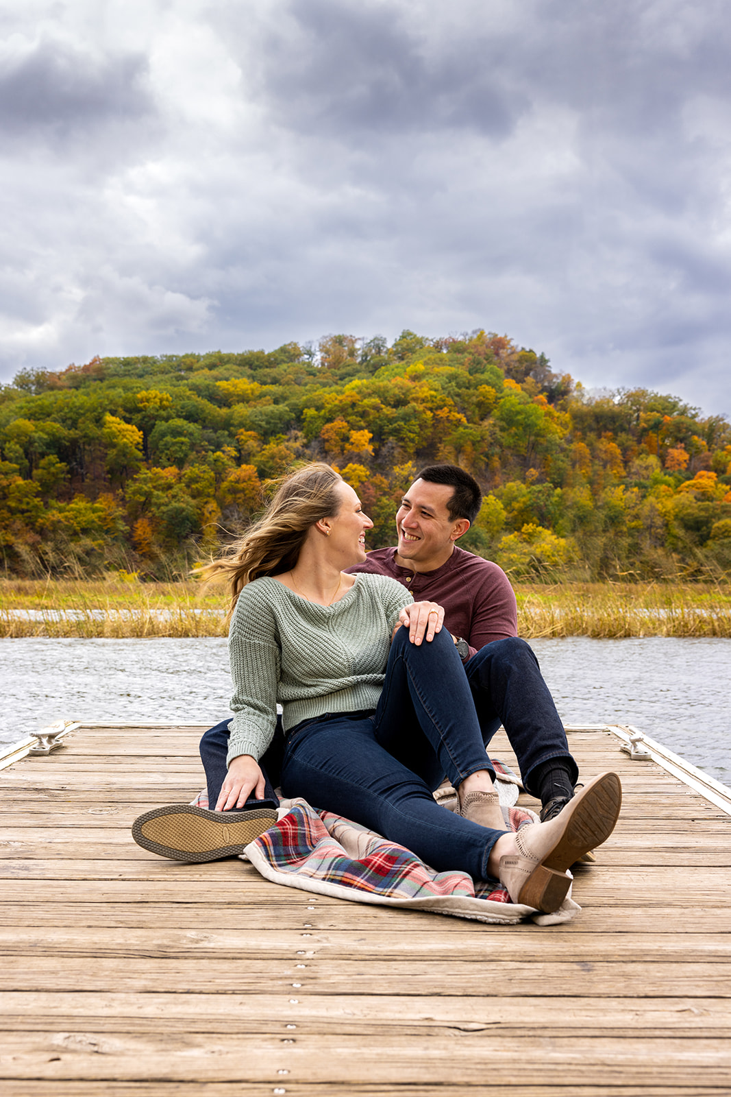 Sitting on the bank of the Mississipi River at Perrot State Park by La Crosse Photographer Jeff Wiswell 