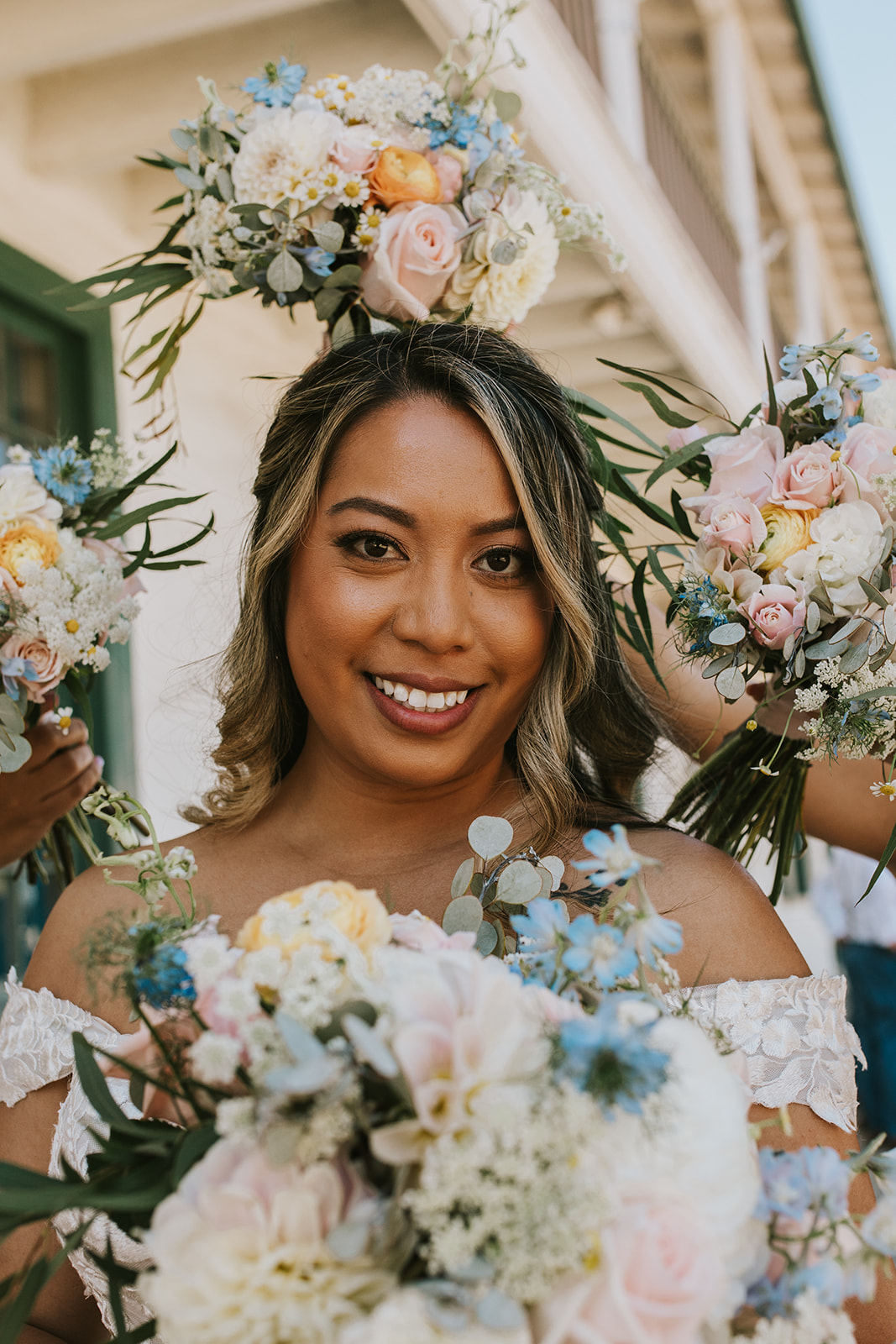 Bride with bouquet halo