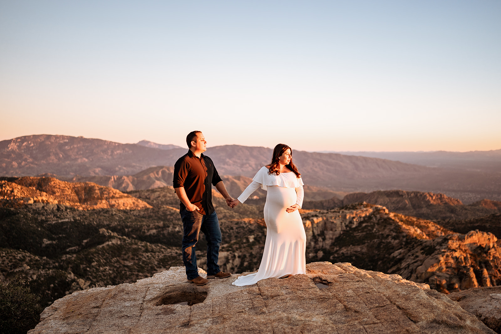 sunset maternity photos at Mount Lemmon near Tucson Arizona