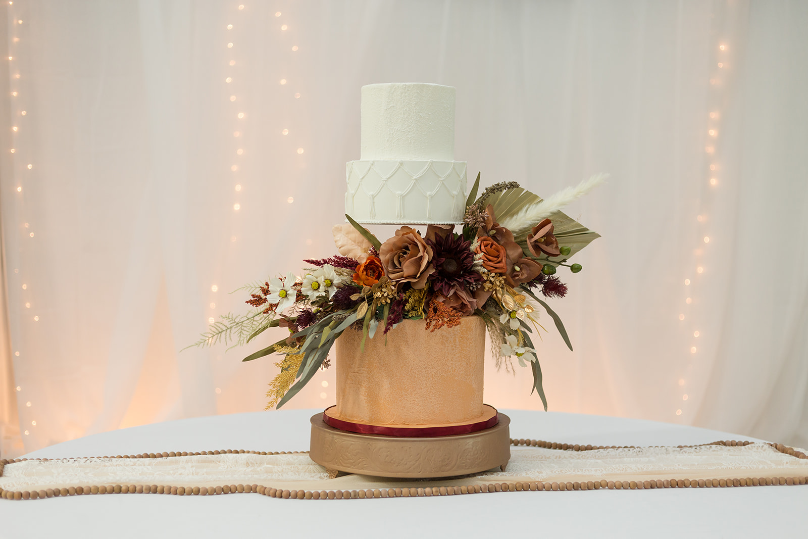 A gorgeous styled cake at a wedding shoot at whitetail acres venue in lima ohio 