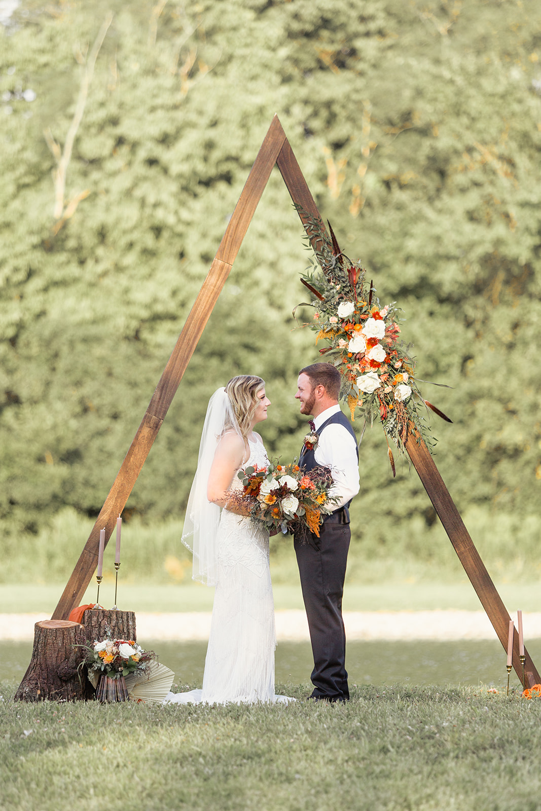 A gorgeous styled wedding shoot at whitetail acres venue in lima ohio