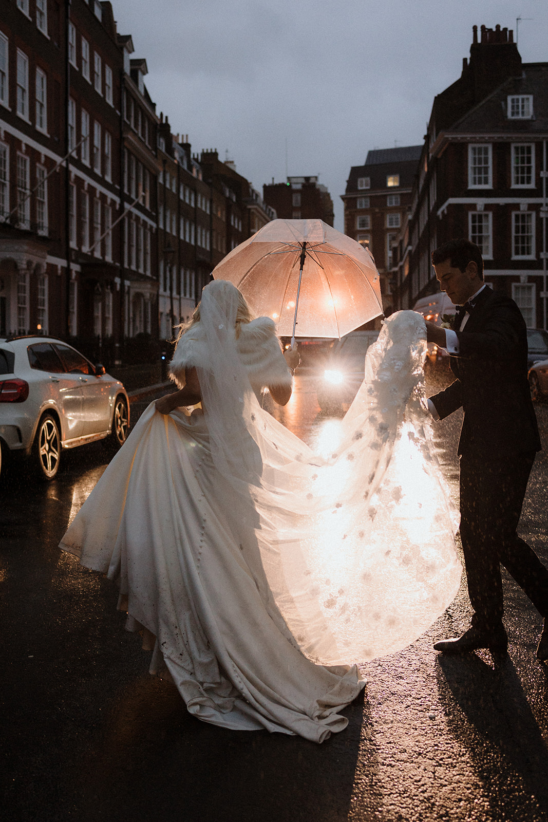 London wedding in winter, black tie, street photography