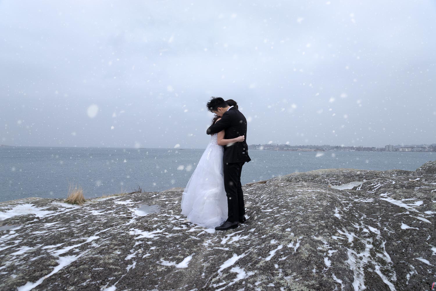 Snowing day at the beach in Victoria for a pre-wedding session