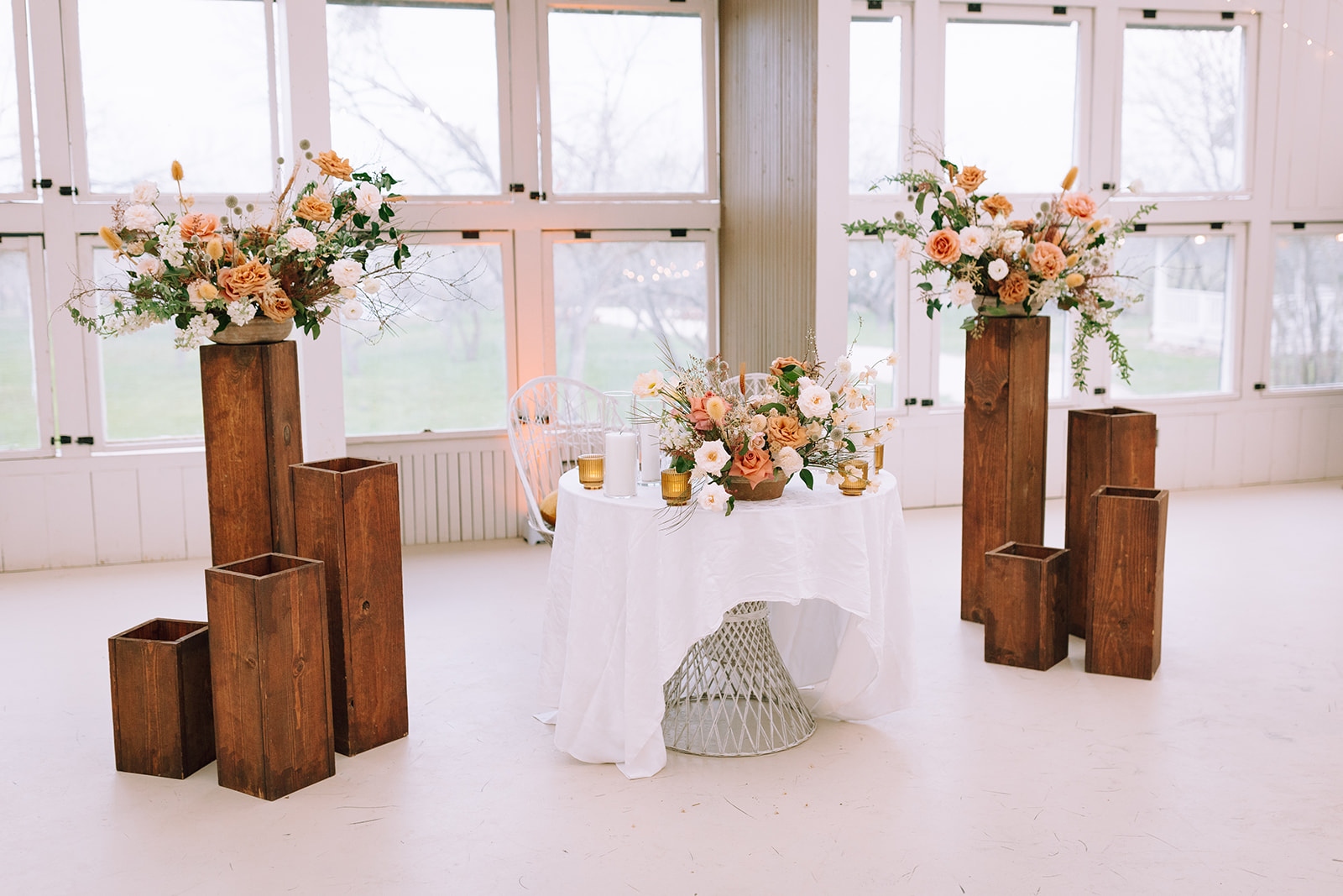 floral wedding decor at Camino Real Ranch greenhouse wedding venue