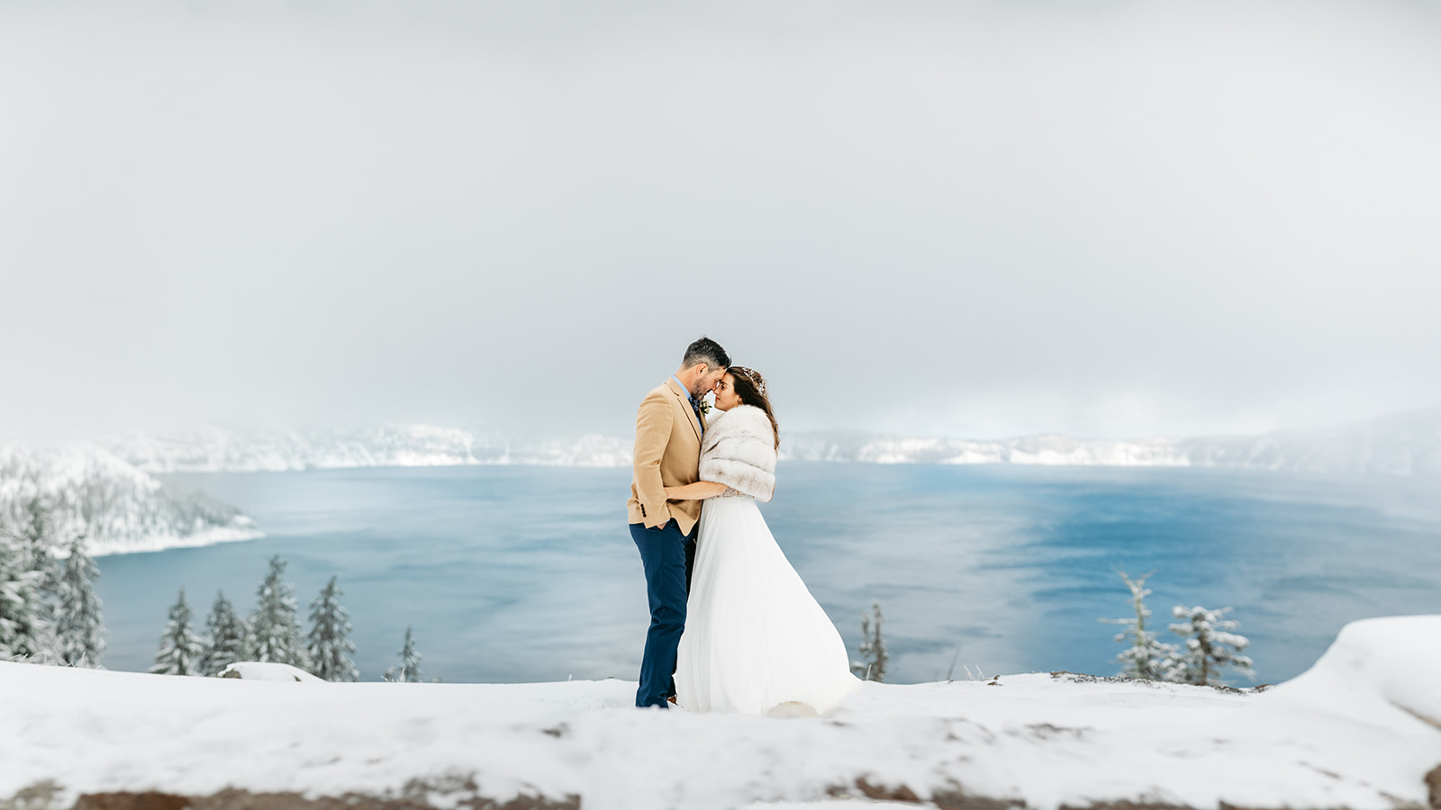 Best Crater Lake Oregon Wedding Elopement Photographer