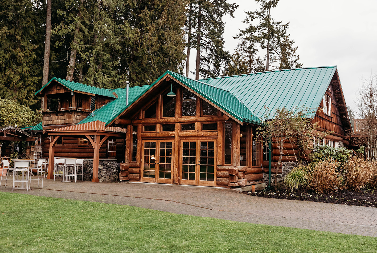 Kiana lodge in Poulsbo, Washington 