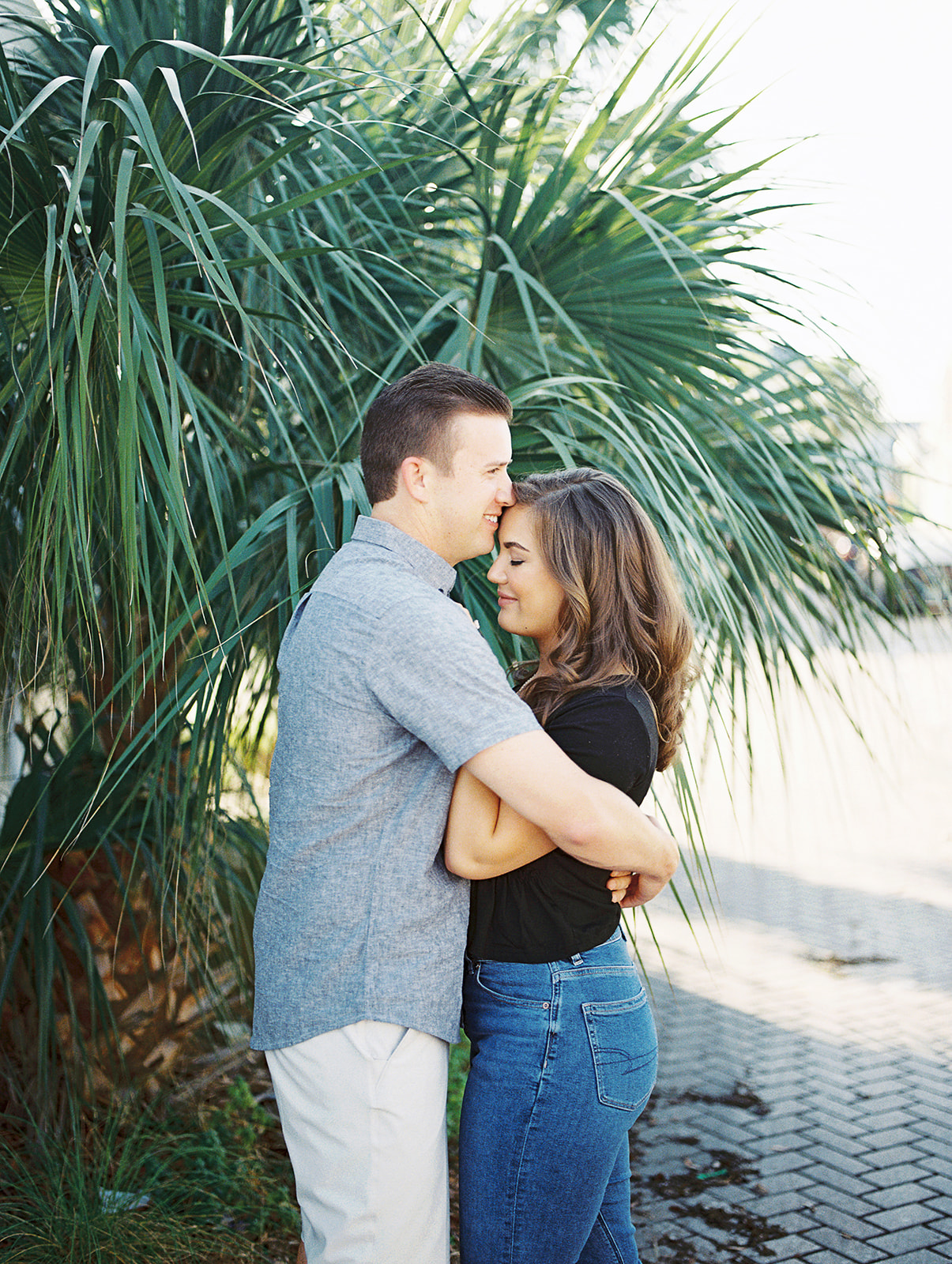 summer engagement pictures Florida