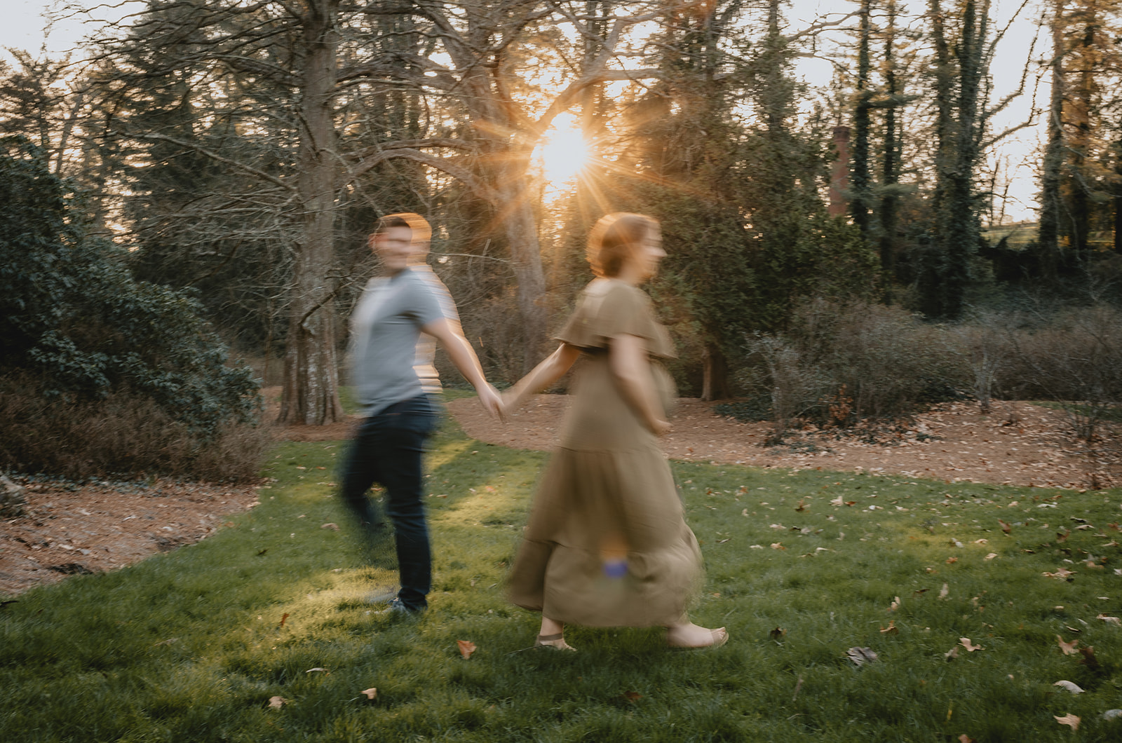 golden hour couples session at the Biltmore Estate in Asheville 