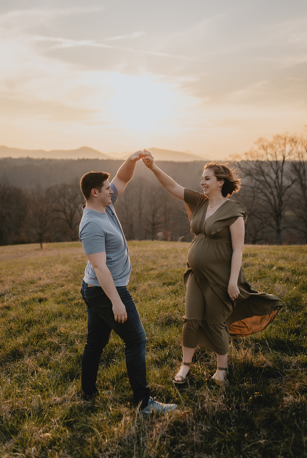 Golden hour maternity session in Asheville North Carolina