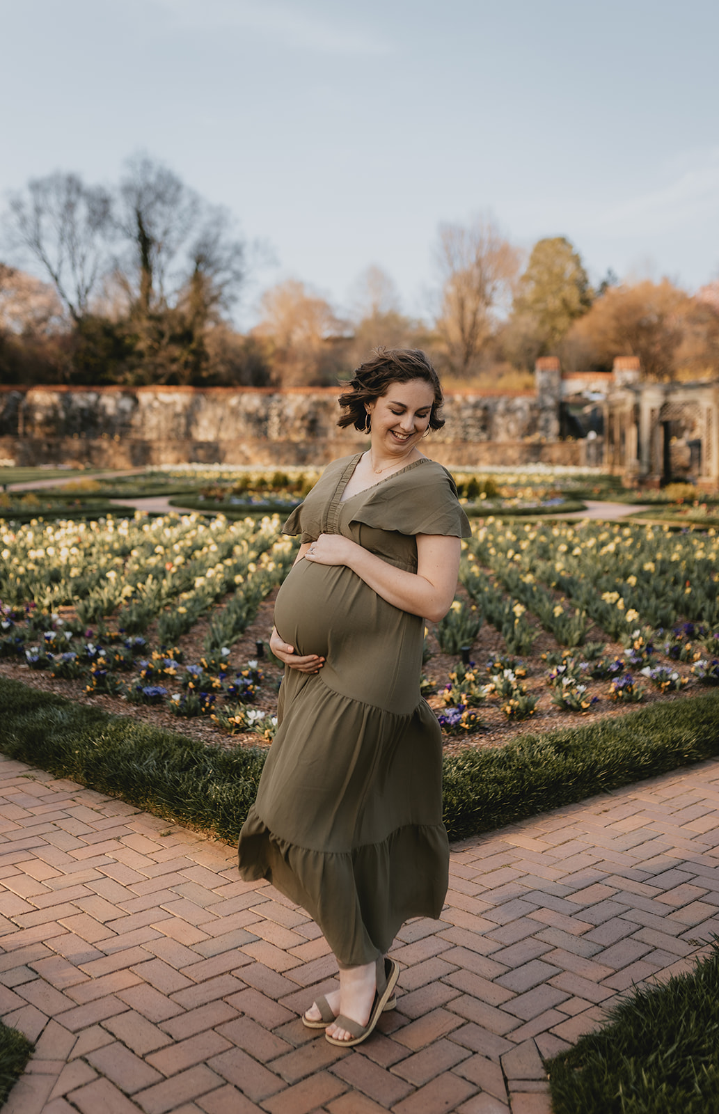 Maternity photos at the Biltmore Estate