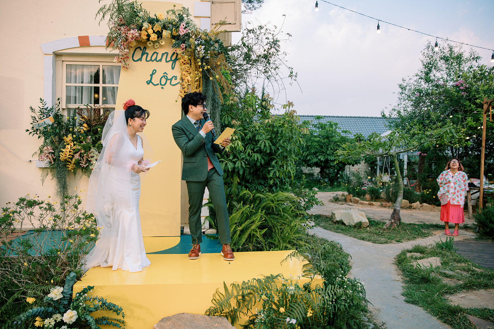 vow exchange in a micro intimate wedding in Dalat