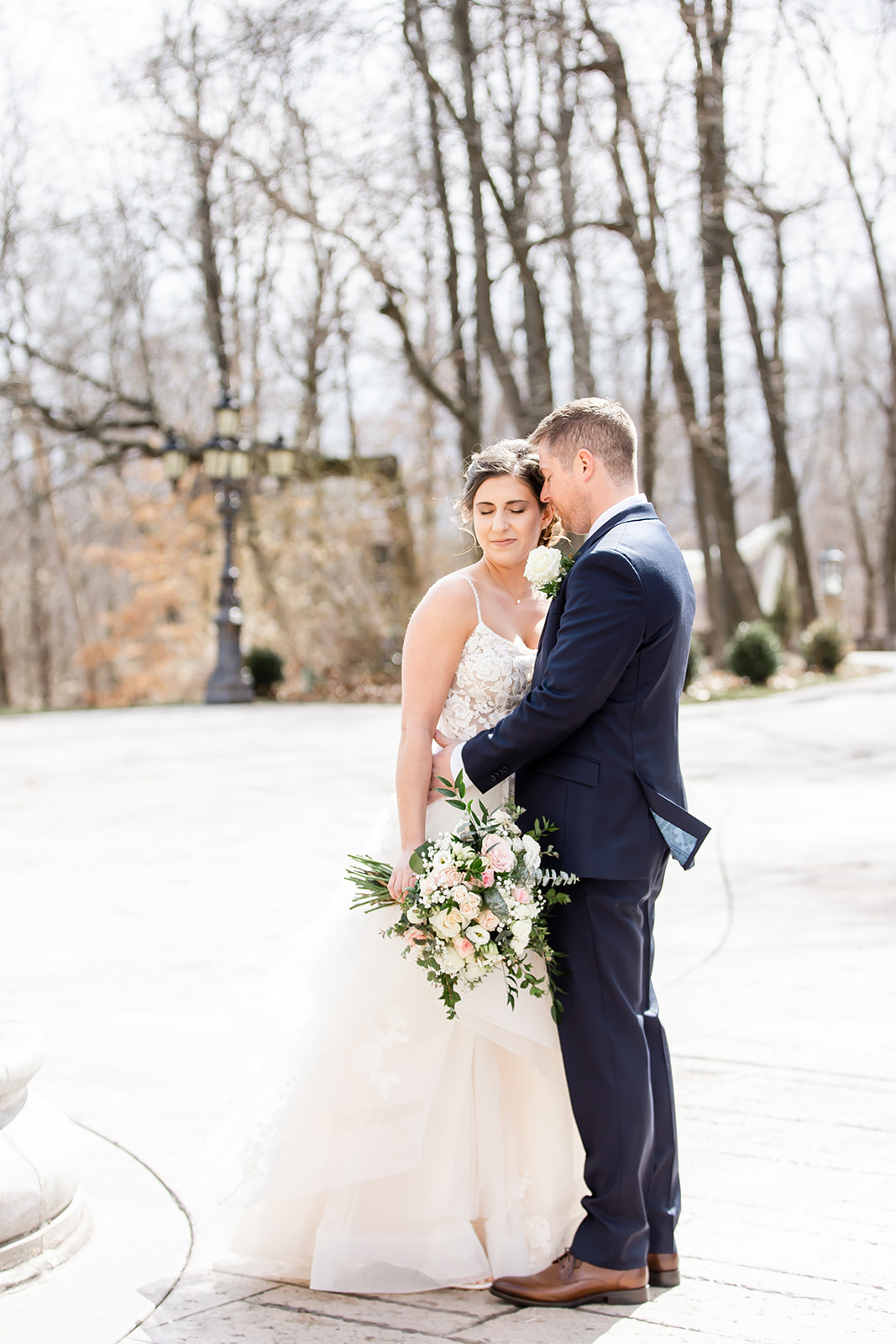 A snowy and cold wedding at Bella Amore Enchanted Acres