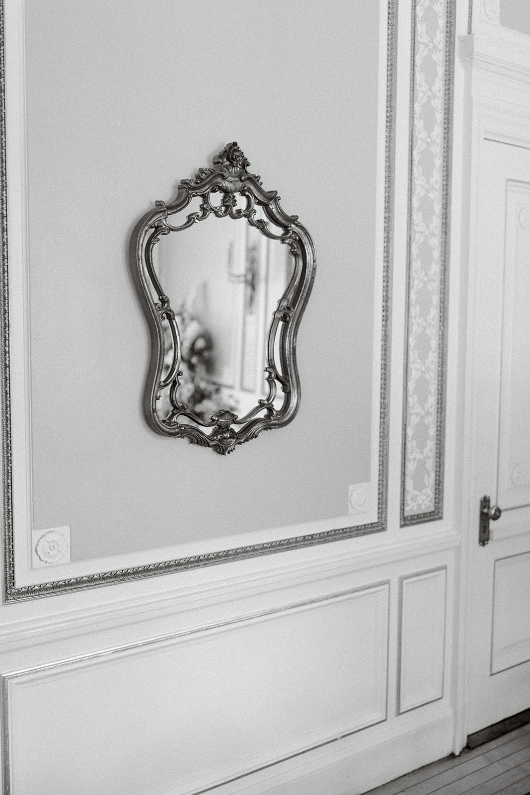 Antique Mirror at wedding at Cairnwood Estate