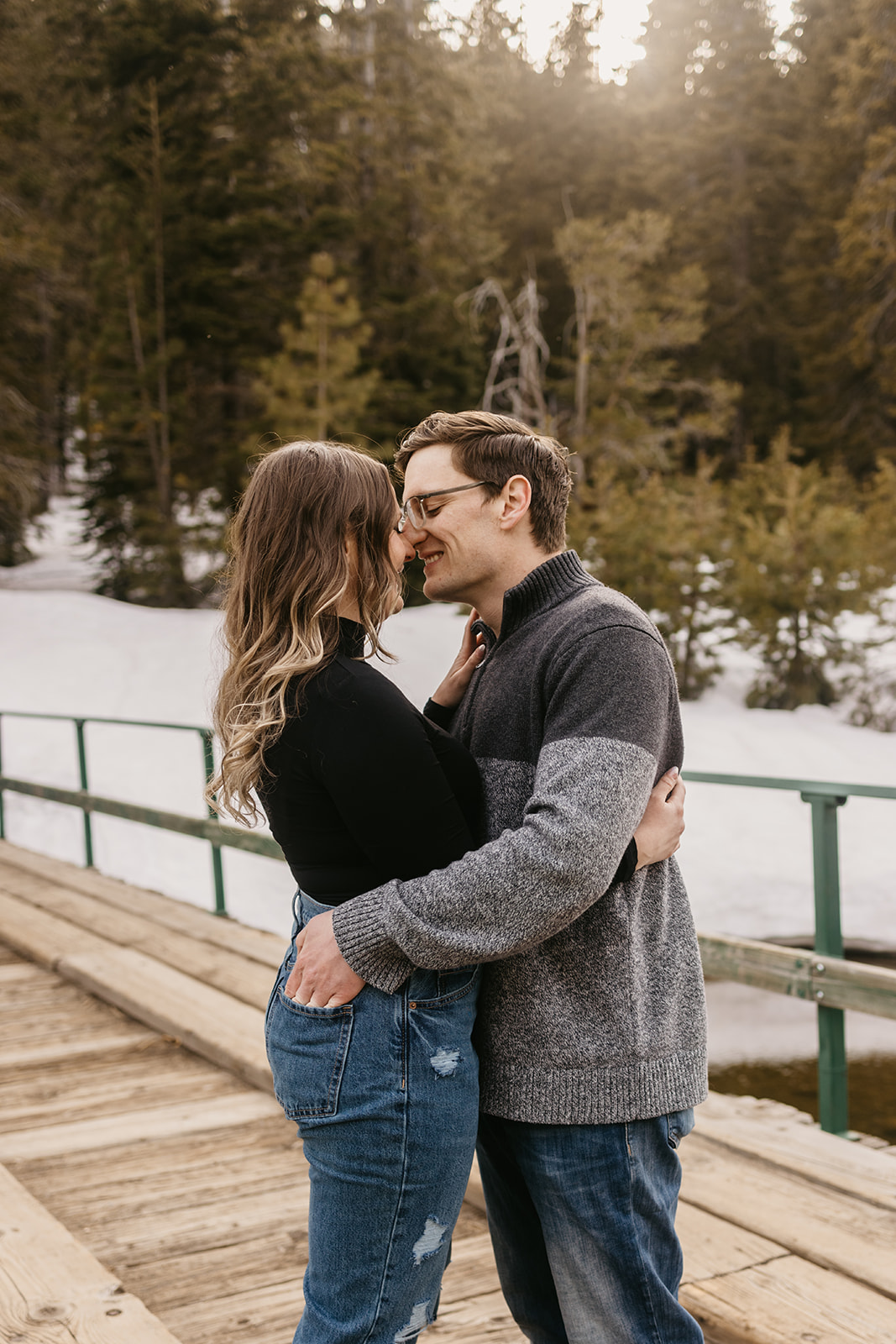 Dani Rawson Photography, a Lake Tahoe-based photographer, shares inspiration for a Truckee River Couples Session