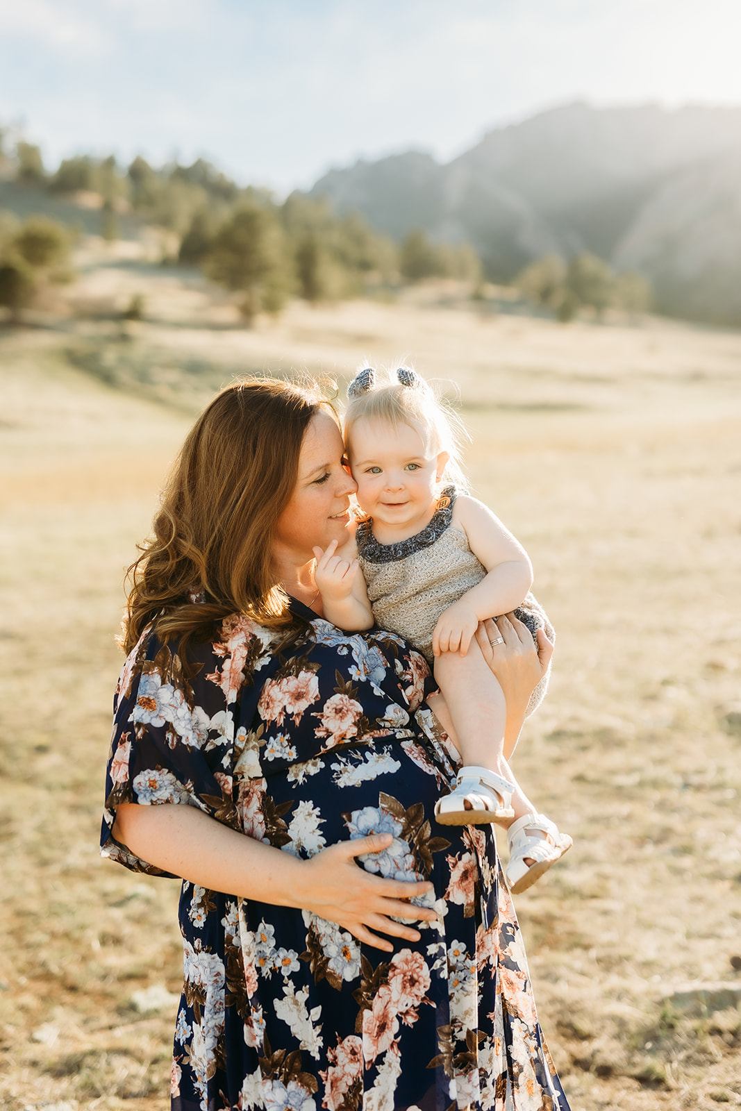 Schedule a Maternity Session in Boulder, Colorado